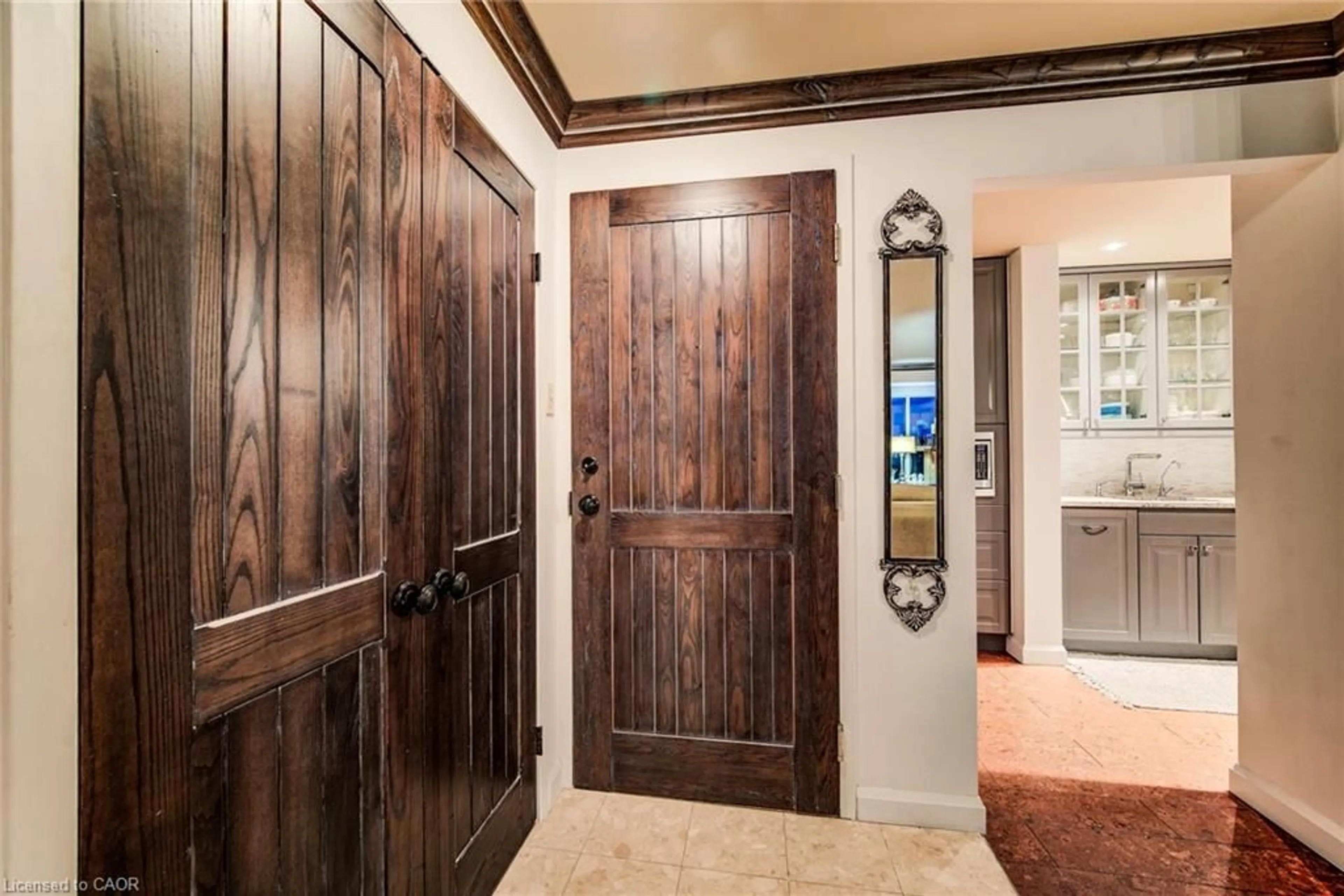 Indoor entryway for 30 Blue Springs Dr #PH4, Waterloo Ontario N2J 4T2