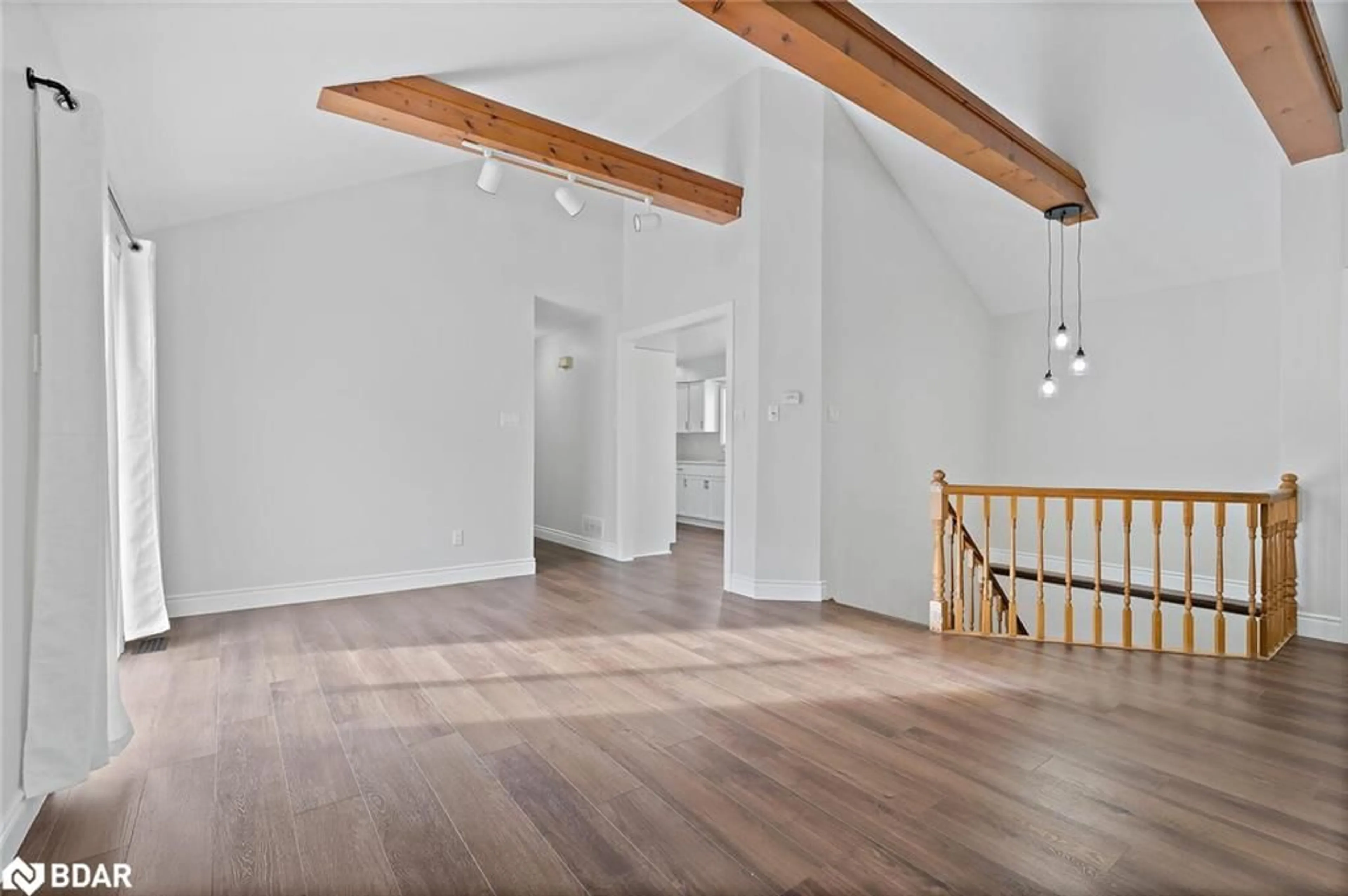 Unknown for 16 Bush St, Collingwood Ontario L9Y 4S9
