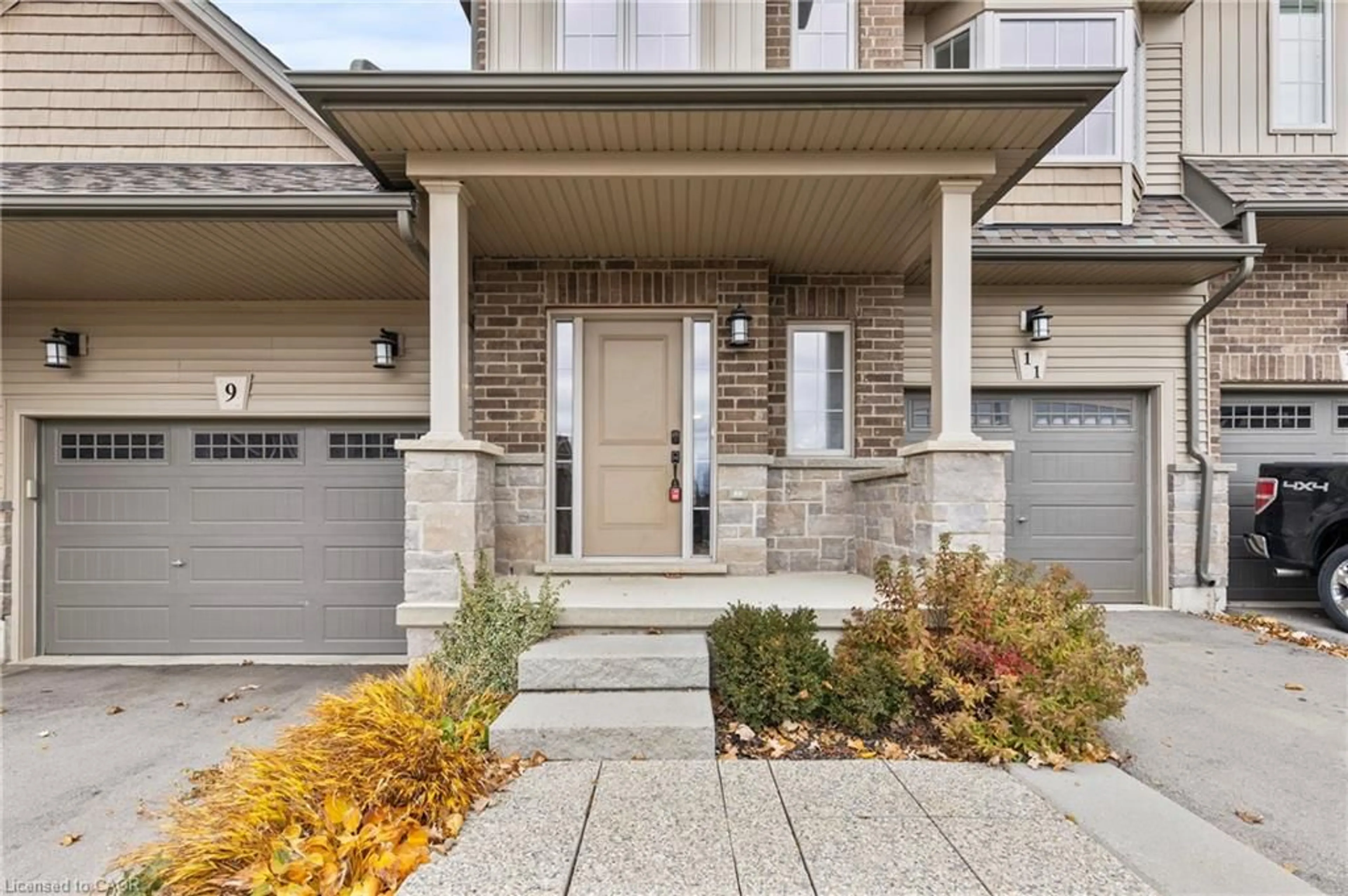 Home with brick exterior material, street for 11 Dennis Dr, Smithville Ontario L0R 2A0