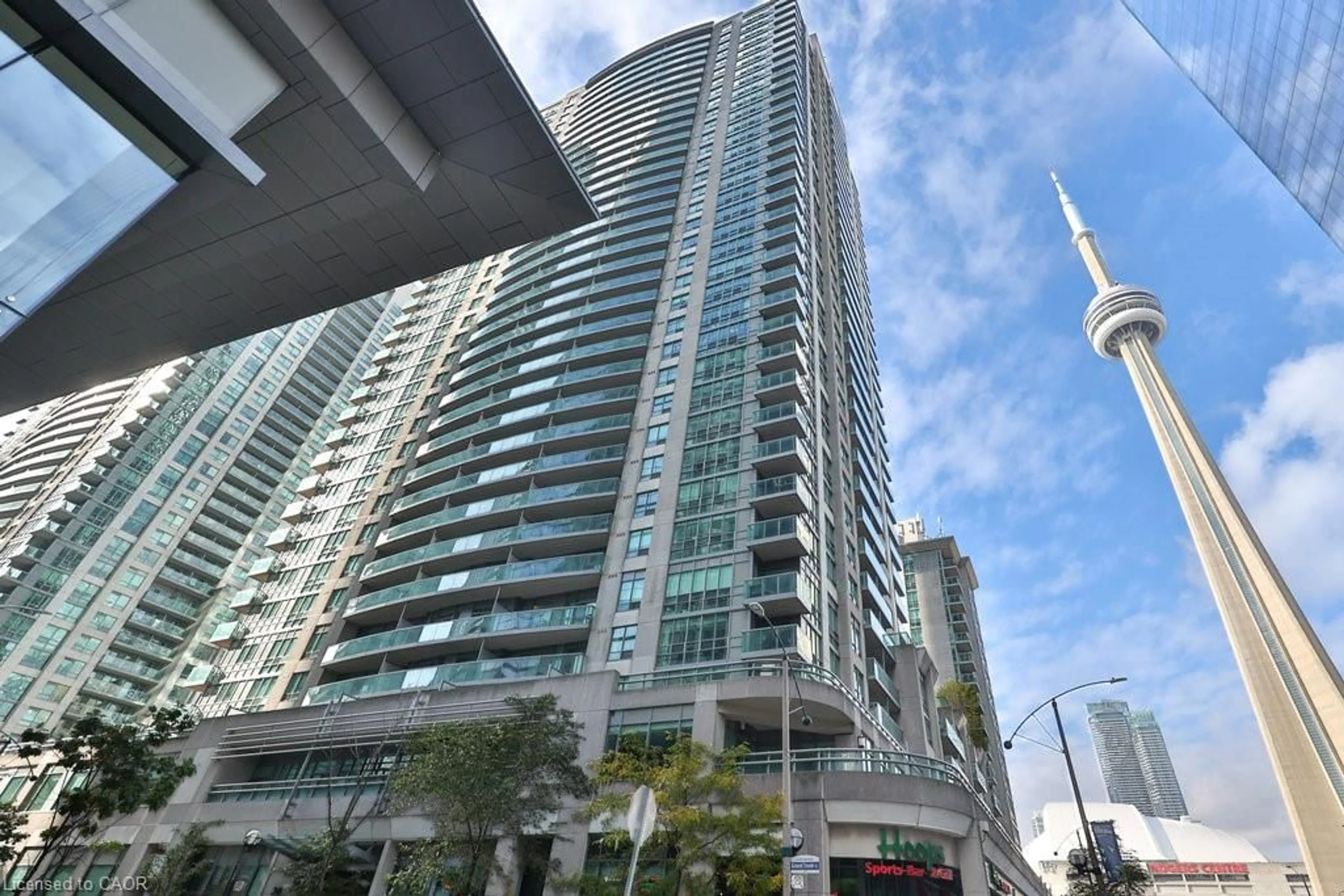 Patio, unknown for 30 Grand Trunk Cres #708, Toronto Ontario M5J 3A3