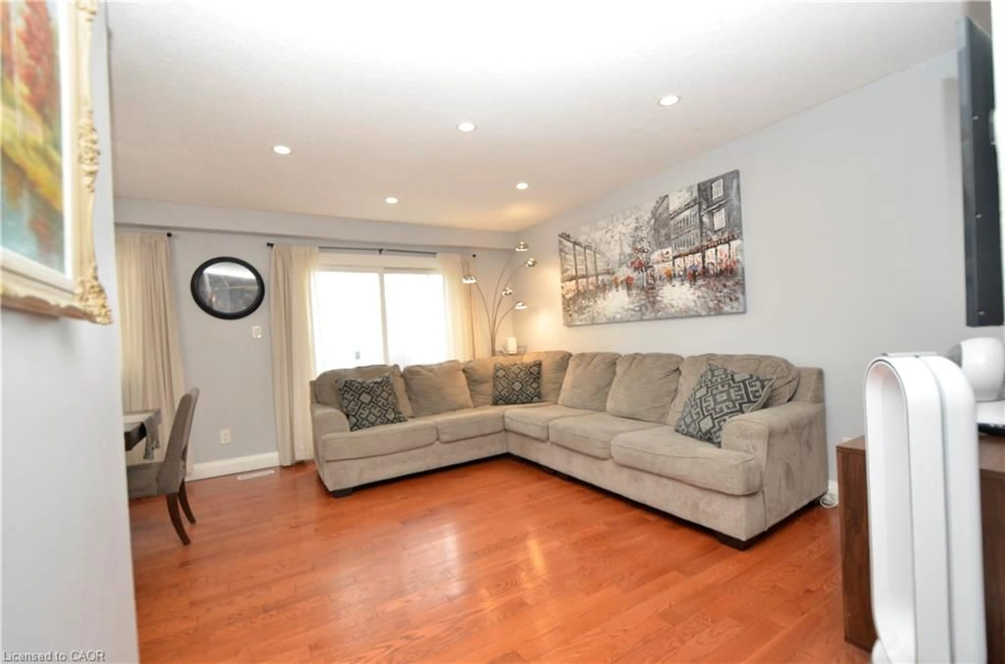Living room with furniture, unknown for 5610 Montevideo Rd #55, Mississauga Ontario L5N 2N9