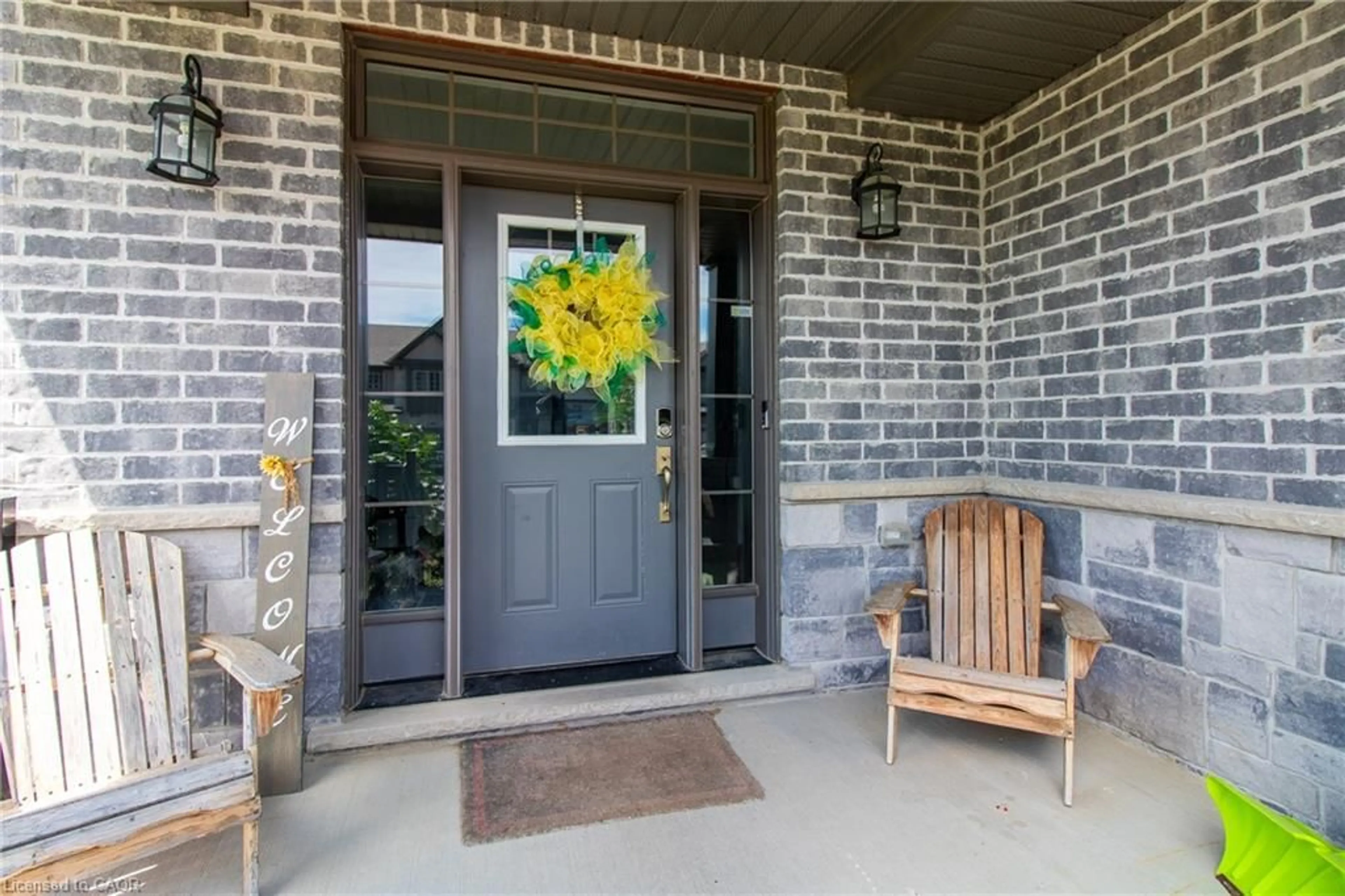 Indoor entryway for 39 Basswood Rd, Simcoe Ontario N3Y 0E1