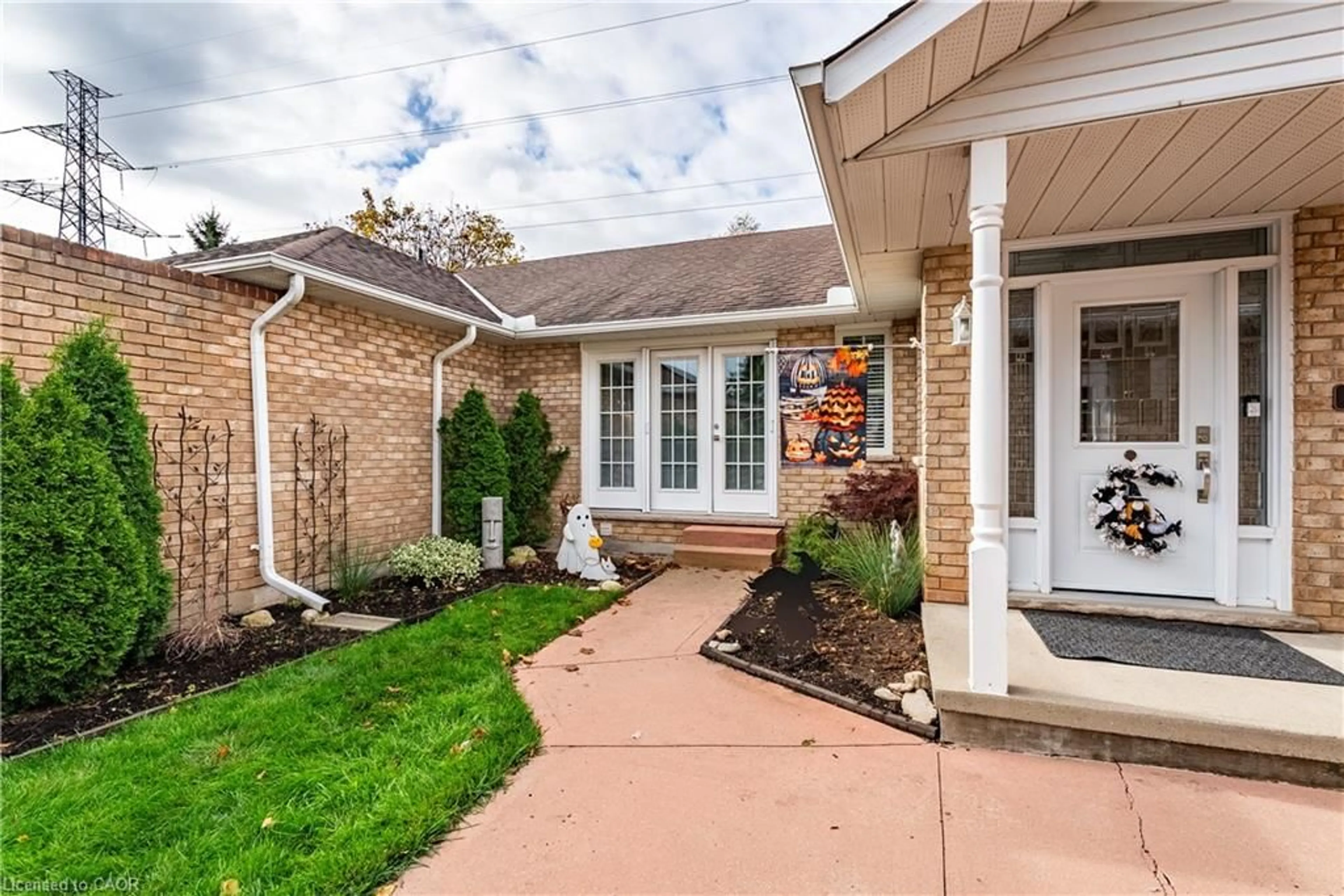 Home with brick exterior material, street for 75 Beasley Cres #9, Cambridge Ontario N1T 1P5