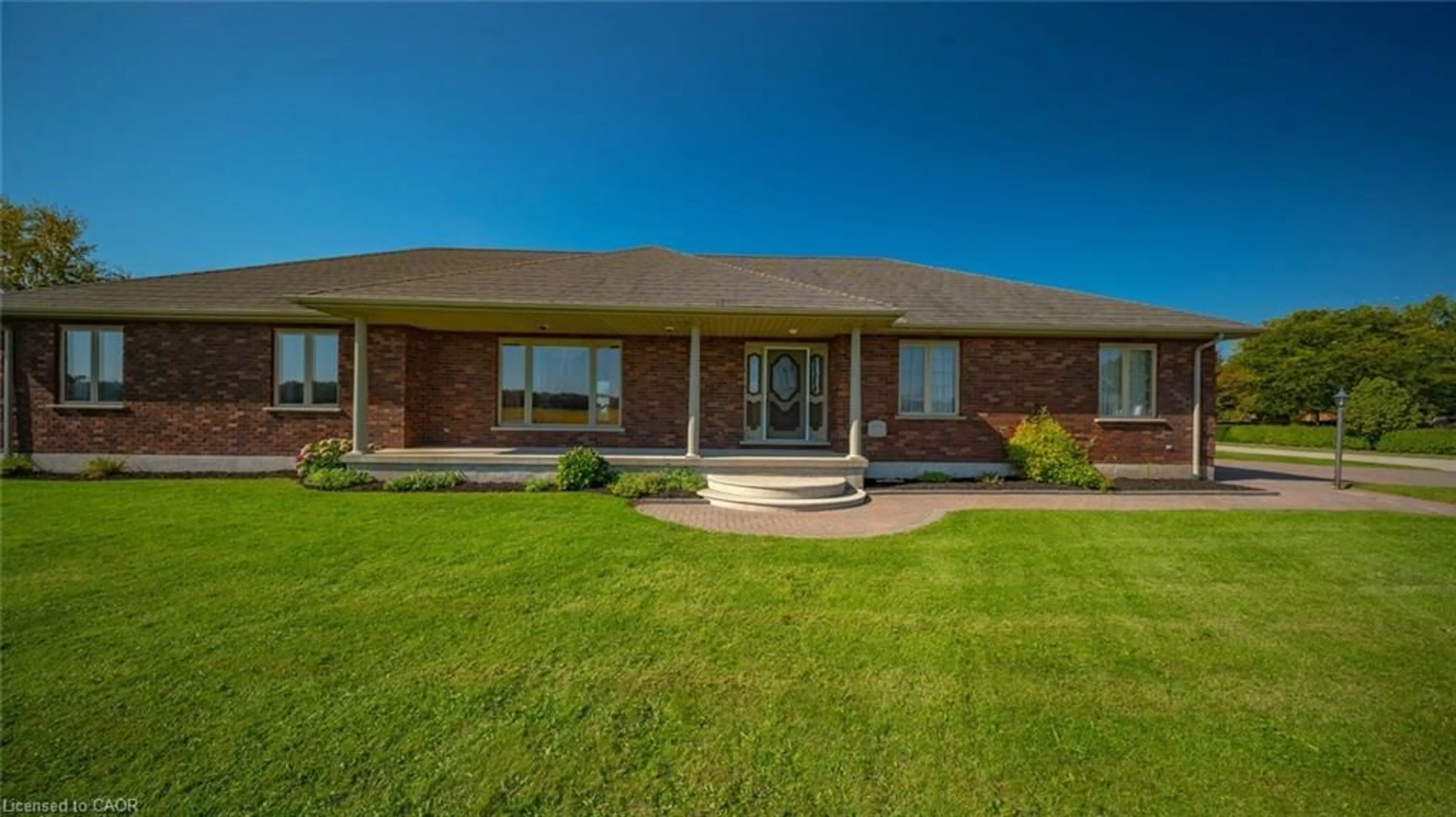 Home with brick exterior material, unknown for 1005 South St, Langton Ontario N0E 1G0