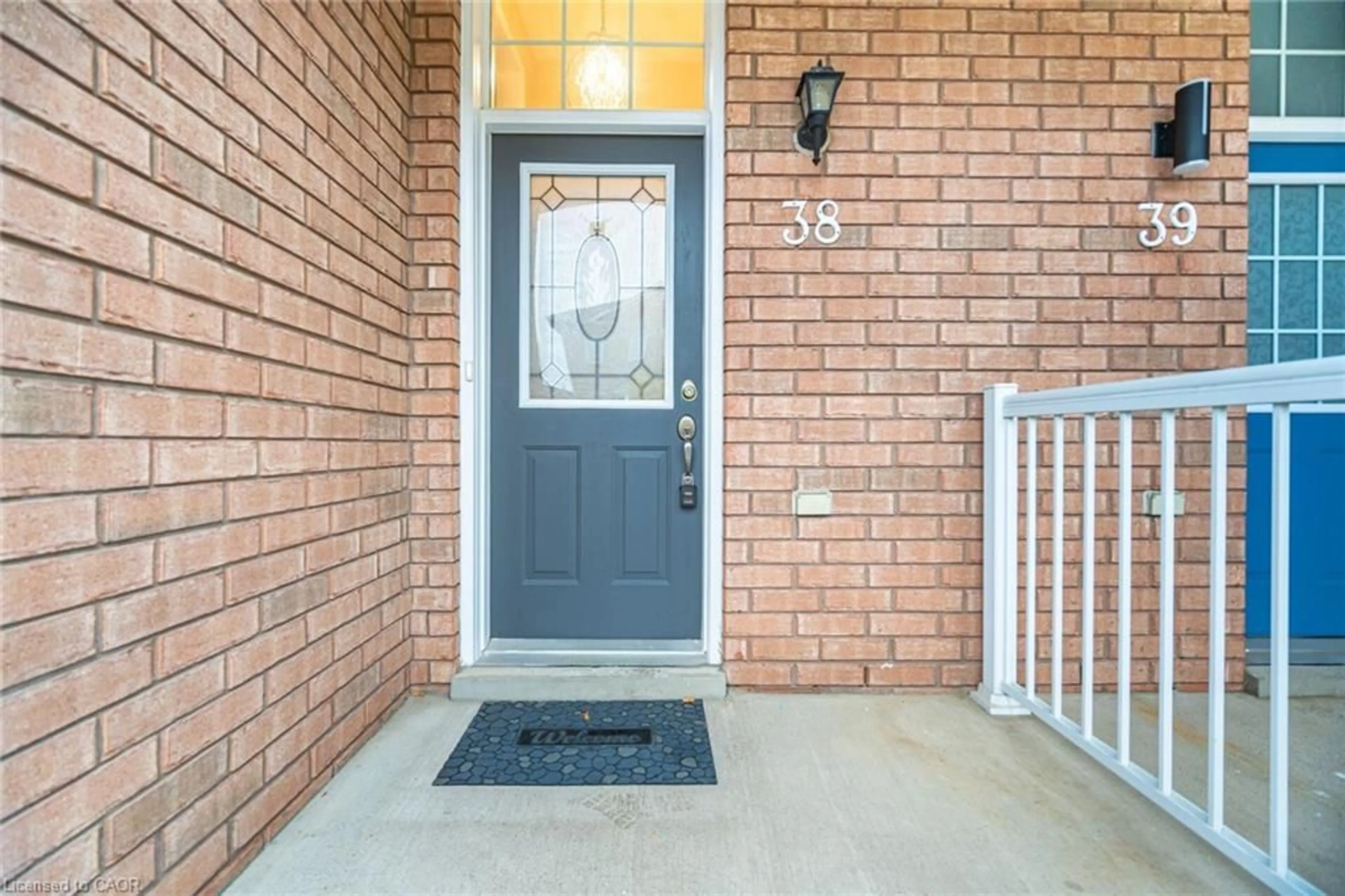 Indoor entryway for 271 Richvale Dr #38, Brampton Ontario L6Z 4W7