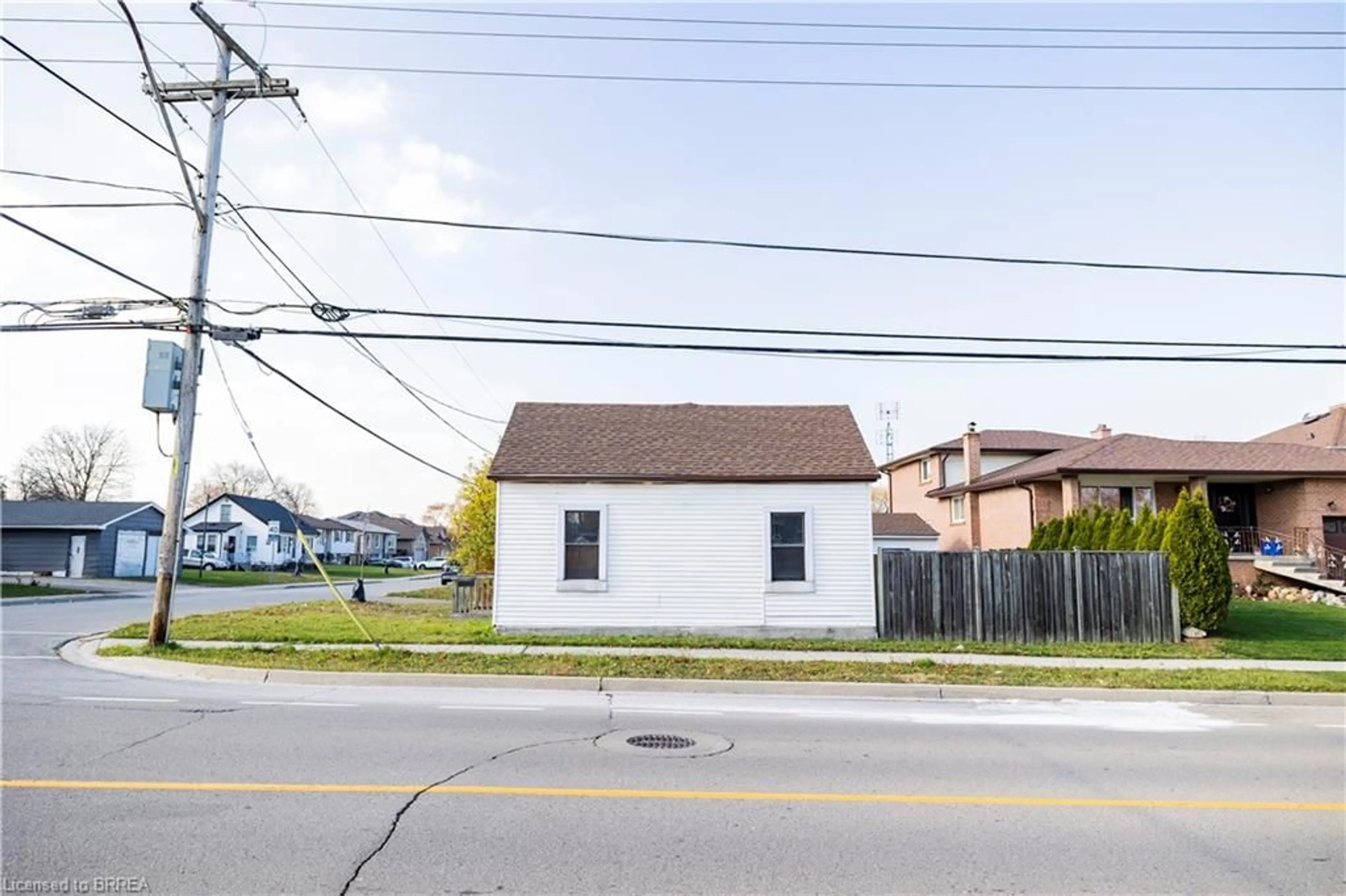 Shed for 199 Millen Rd, Stoney Creek Ontario L8E 2G6