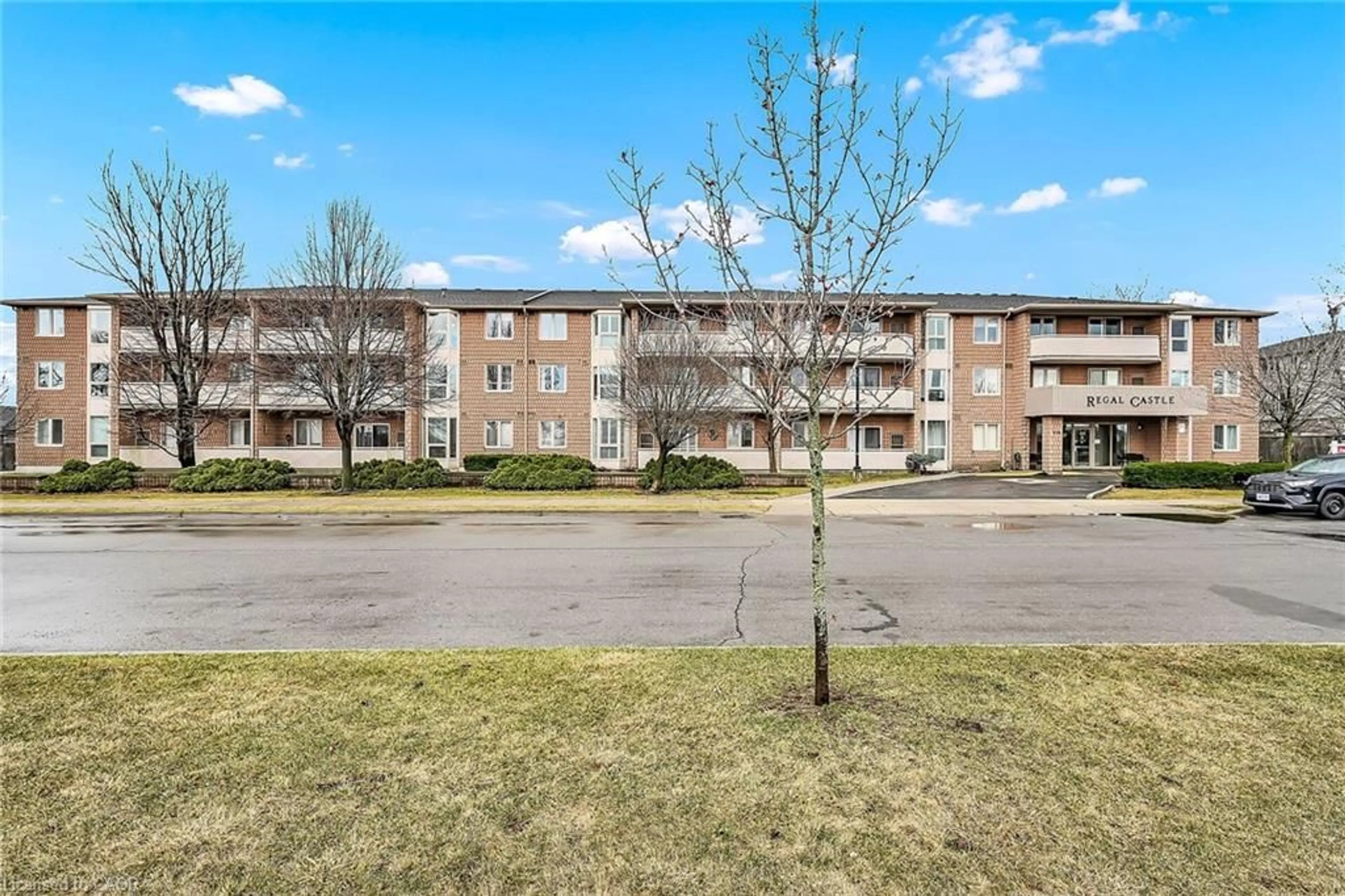 Unknown for 416 Limeridge Rd #309, Hamilton Ontario L9A 2S7