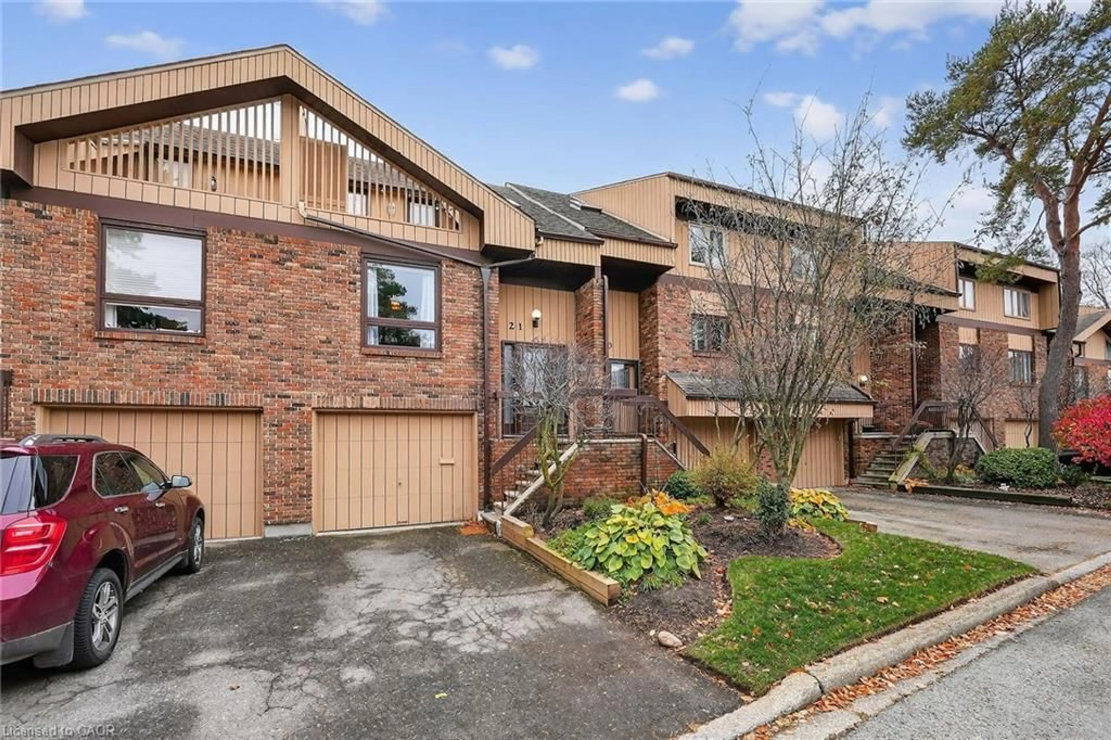Home with brick exterior material, street for 178 Scott St #21, St. Catharines Ontario L2N 6Y5