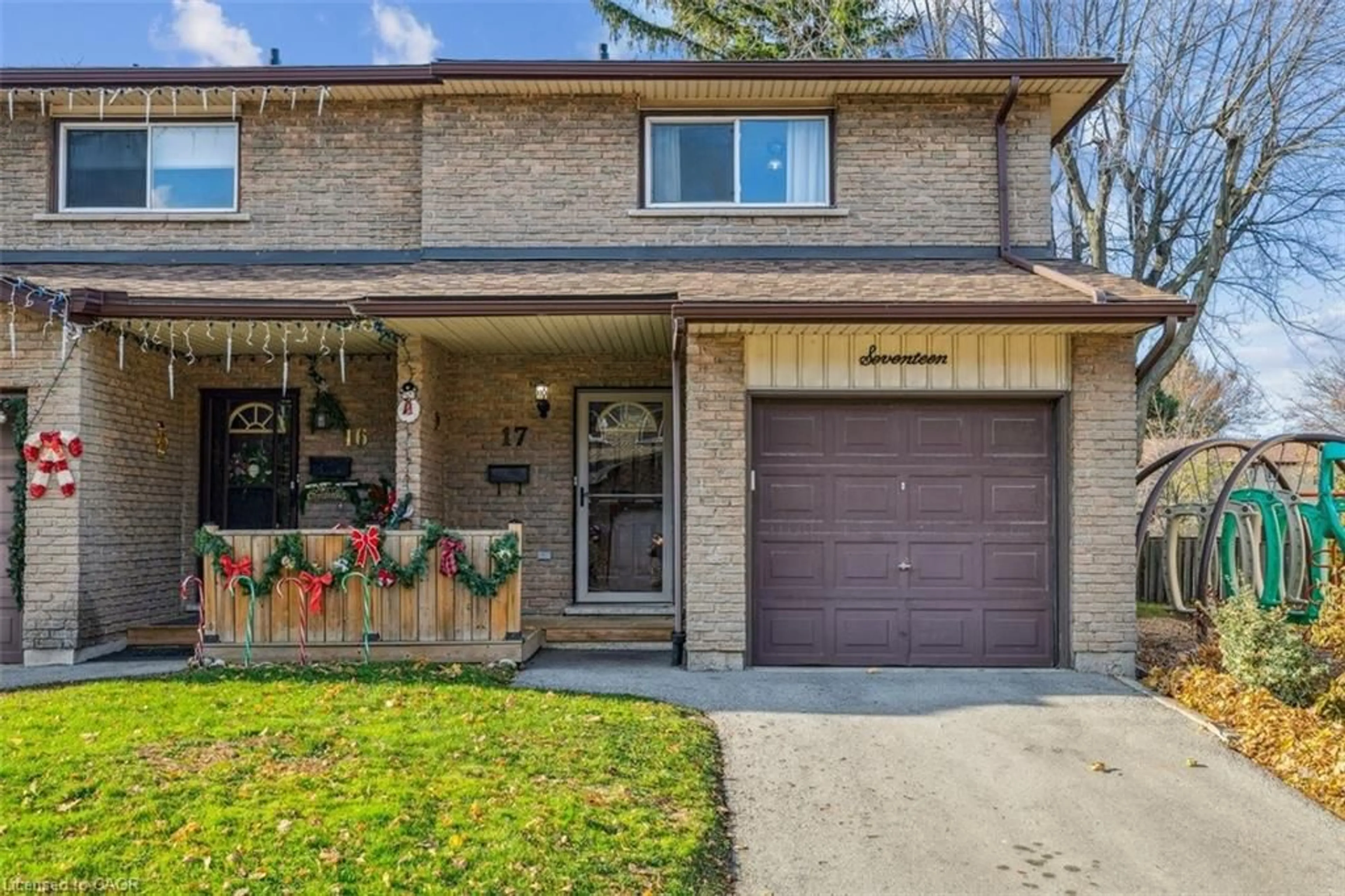 Home with brick exterior material, street for 1455 Garth St #17, Hamilton Ontario L9B 1T4
