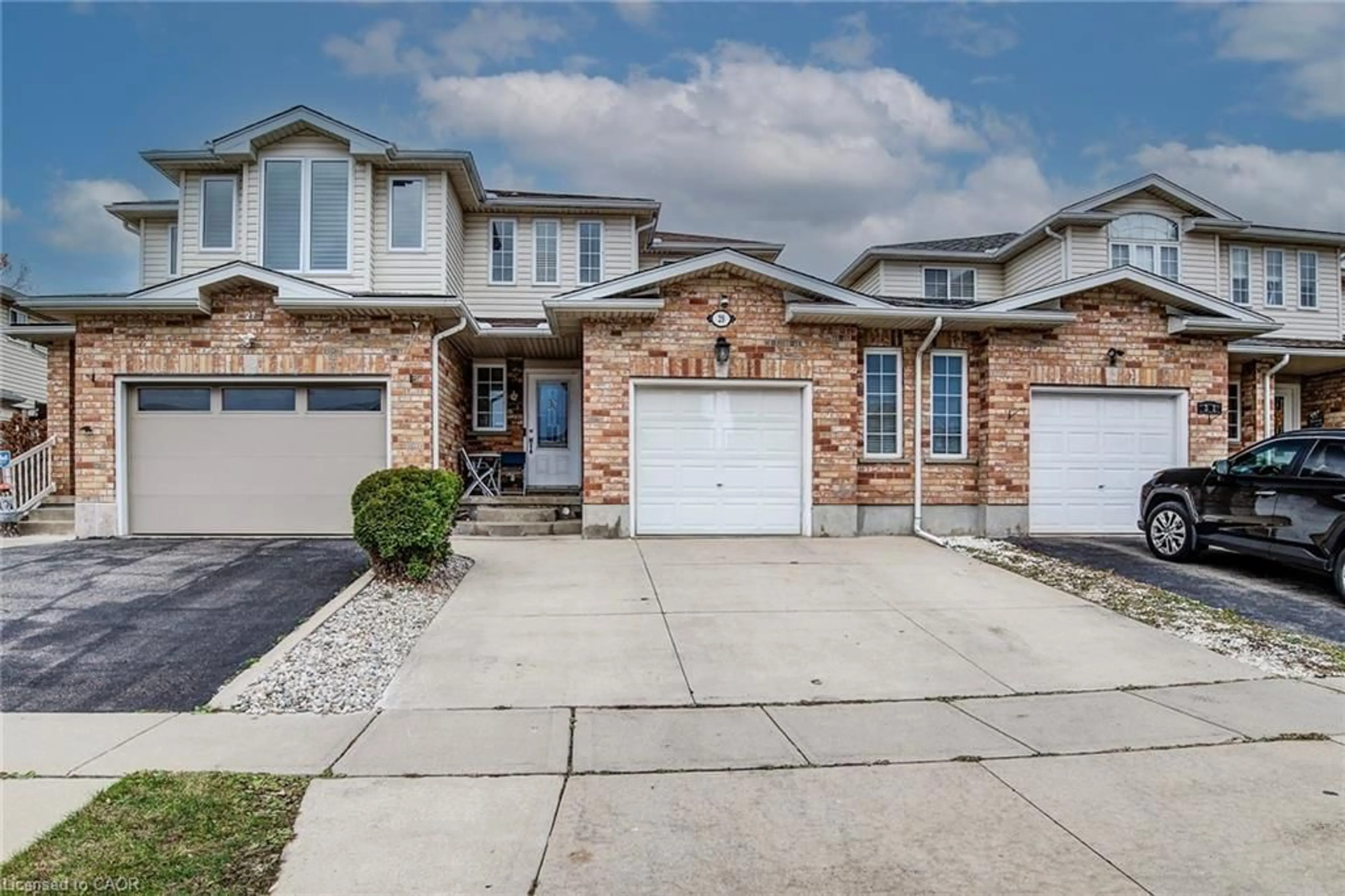 Home with brick exterior material, street for 29 Chester Dr, Cambridge Ontario N1T 2C4
