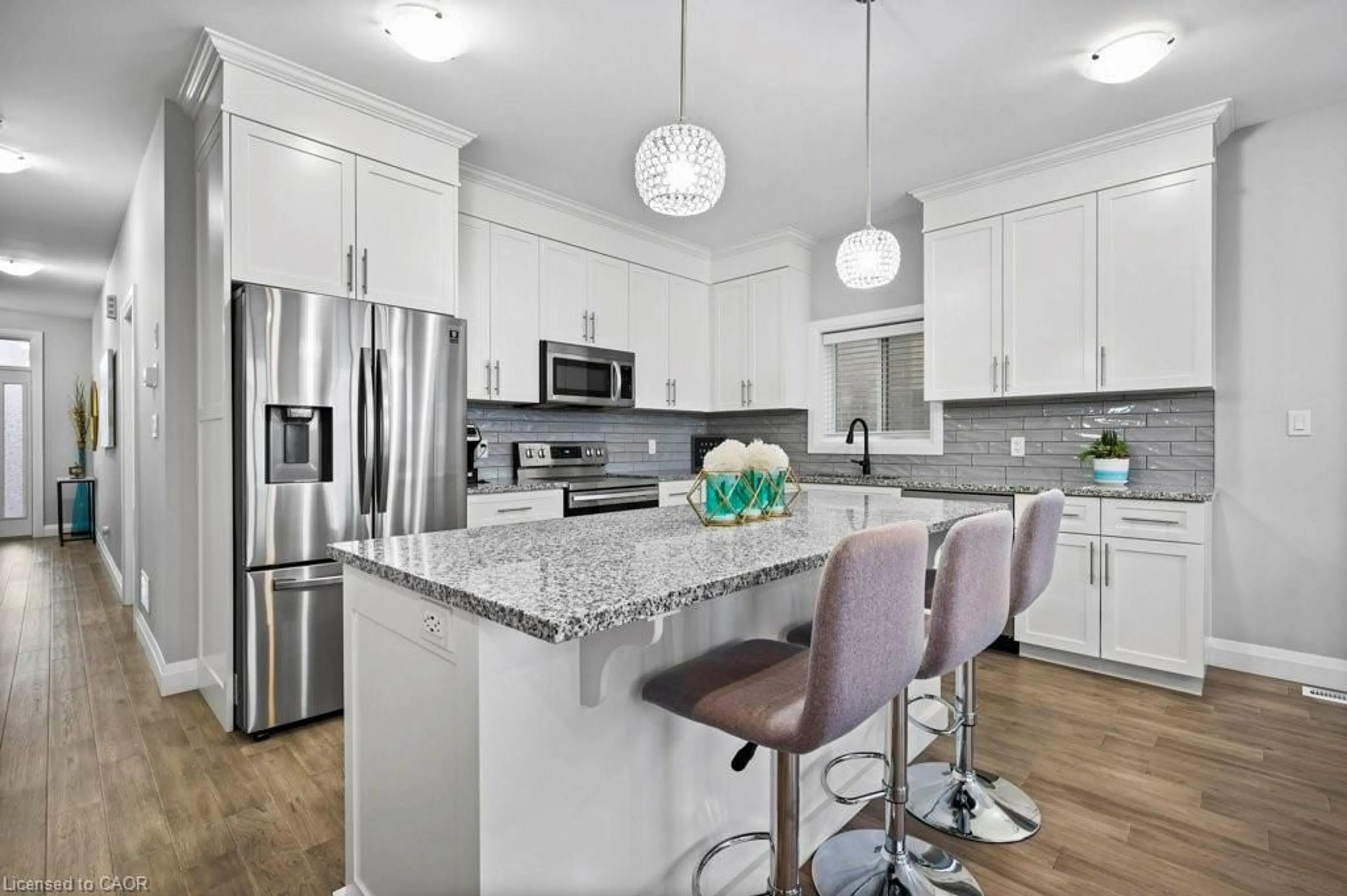 Open concept kitchen, ceramic/tile floor for 904 Chapel Hill Crt, Kitchener Ontario N2R 0P4
