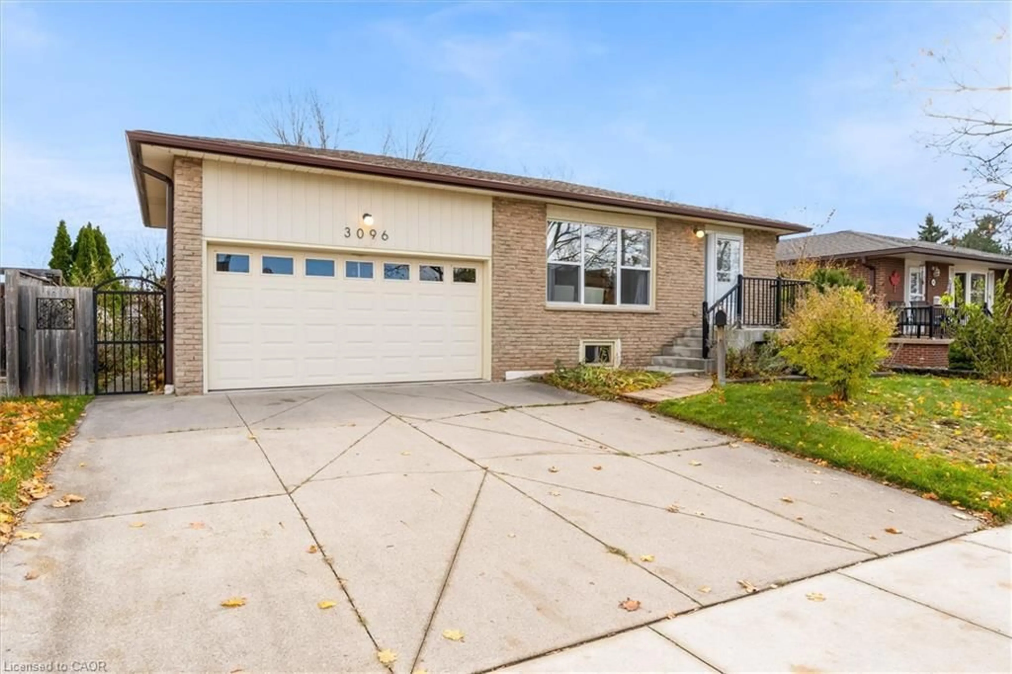 Home with brick exterior material, street for 3096 Palmer Dr, Burlington Ontario L7M 1S9