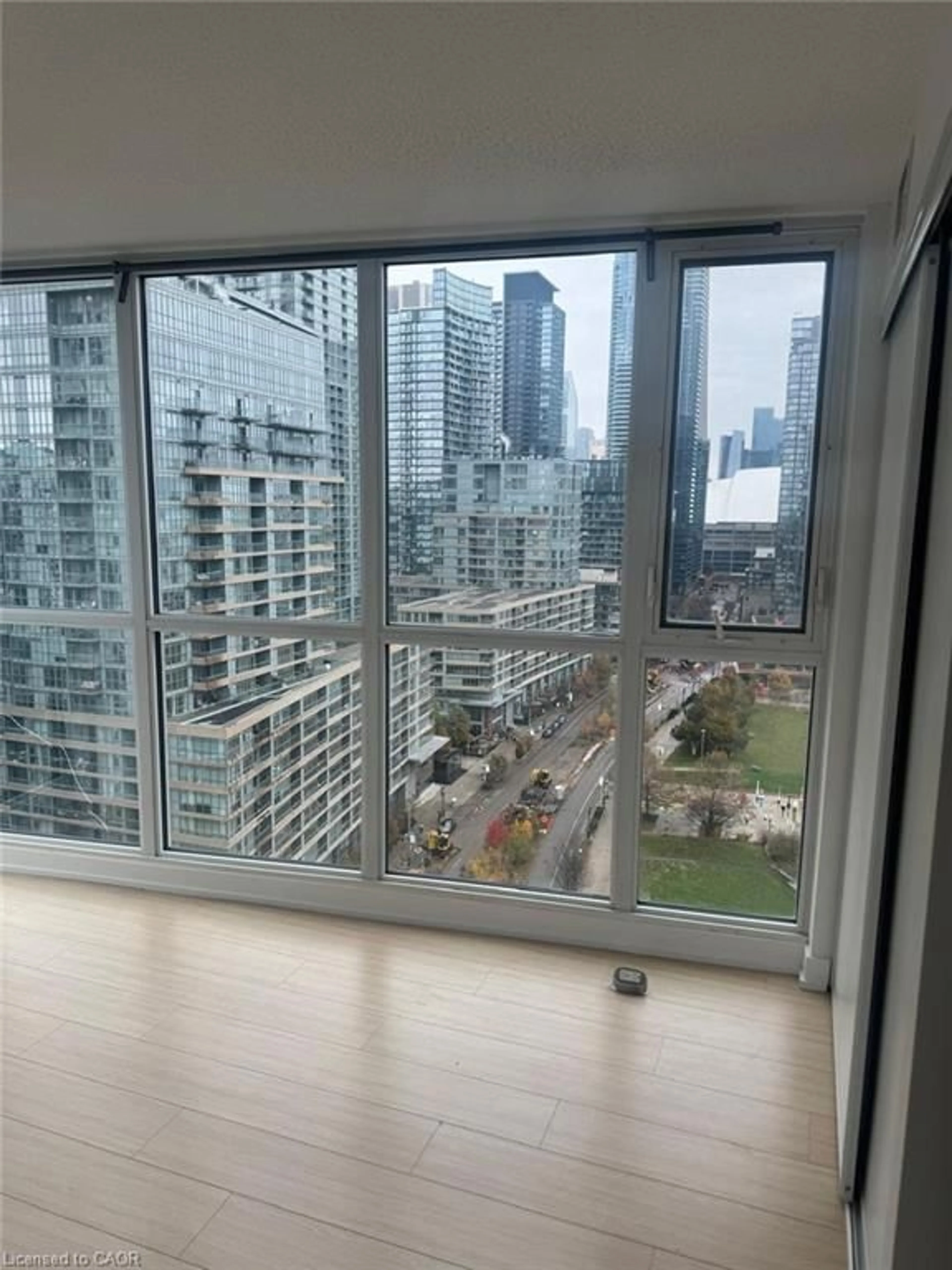 A pic of a room for 85 Queens Wharf Rd, Toronto Ontario M5V 0J9