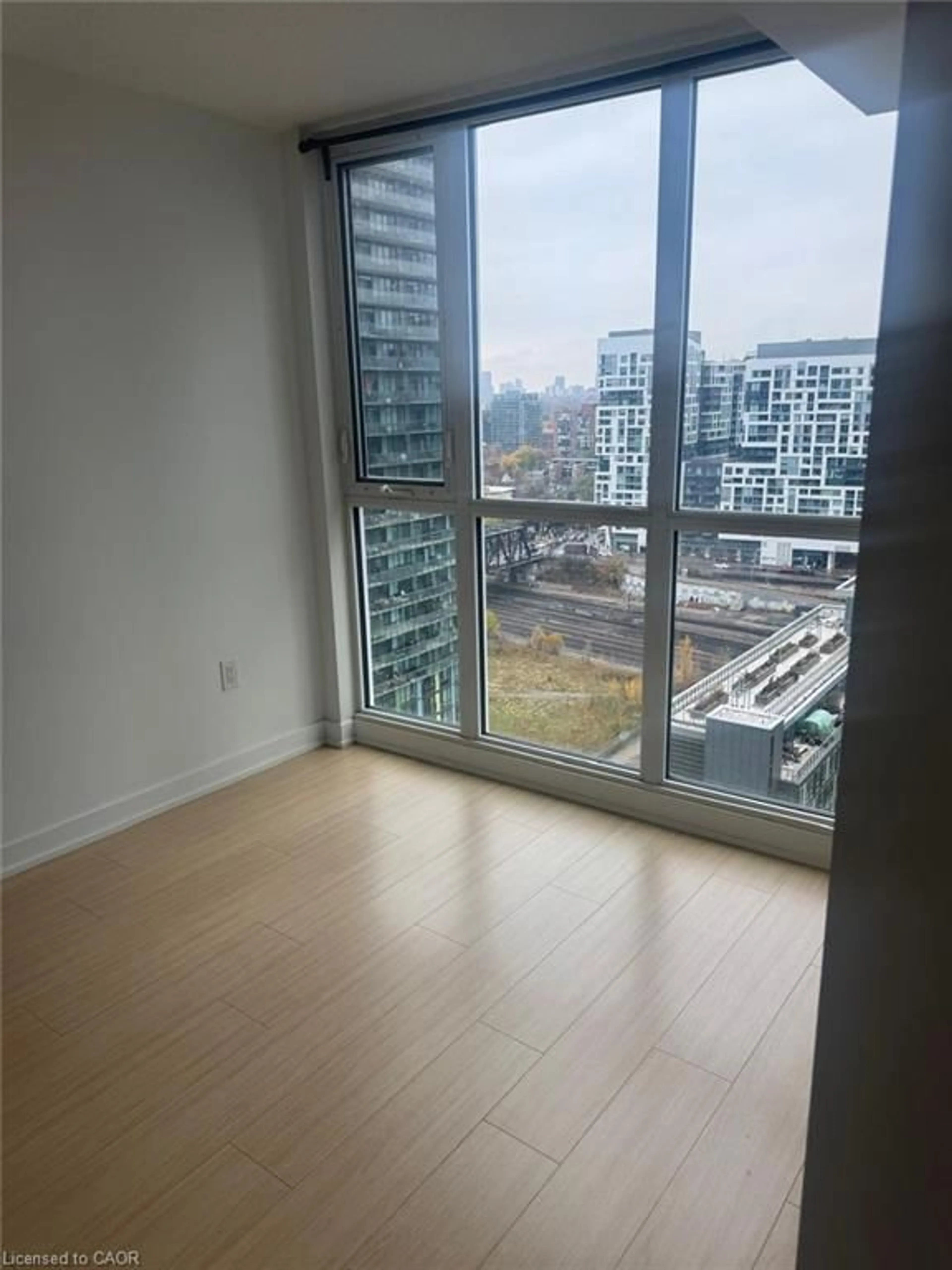 A pic of a room for 85 Queens Wharf Rd, Toronto Ontario M5V 0J9