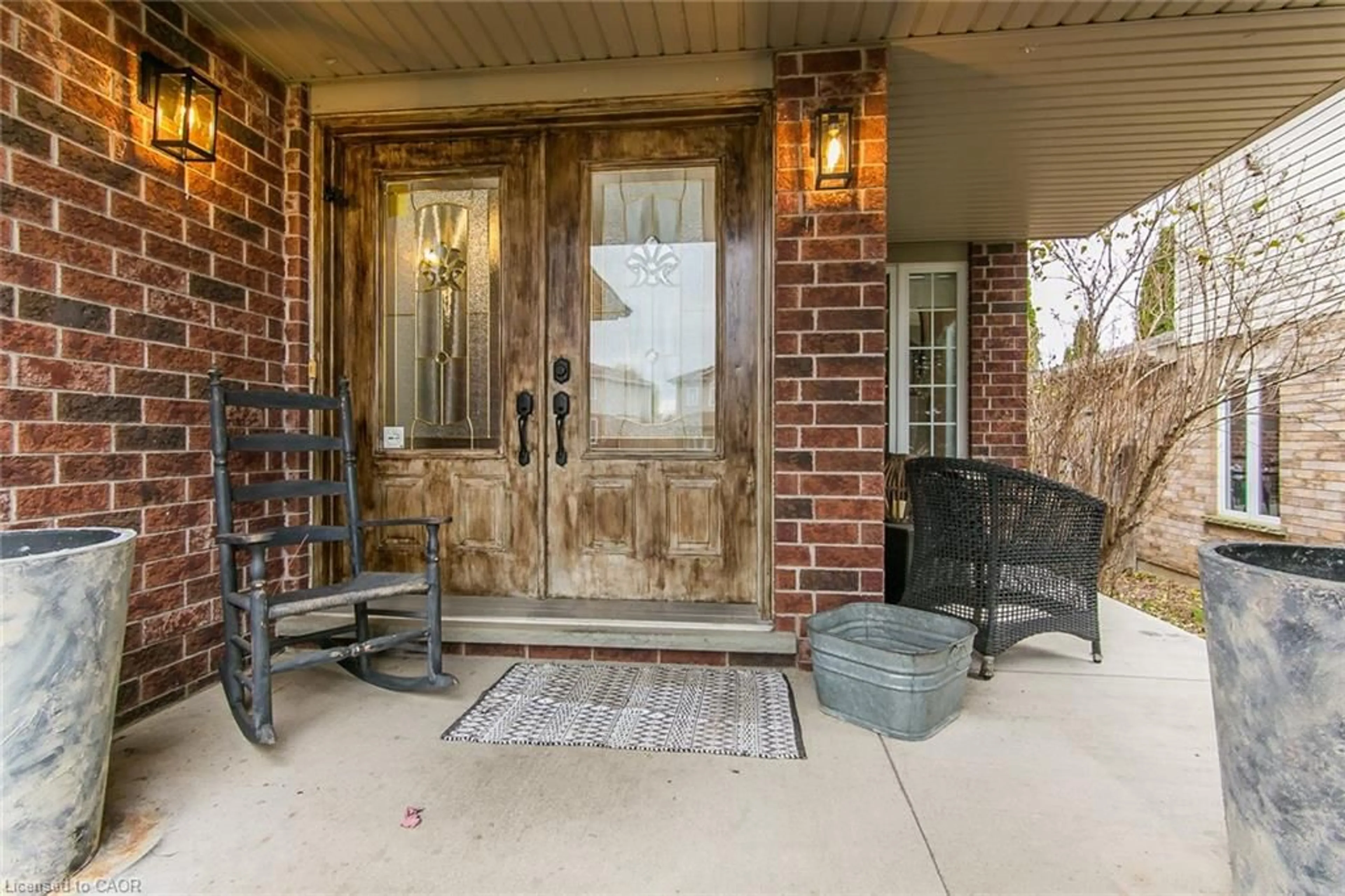 Indoor entryway for 159 Country Clair St, Kitchener Ontario N2A 4J7