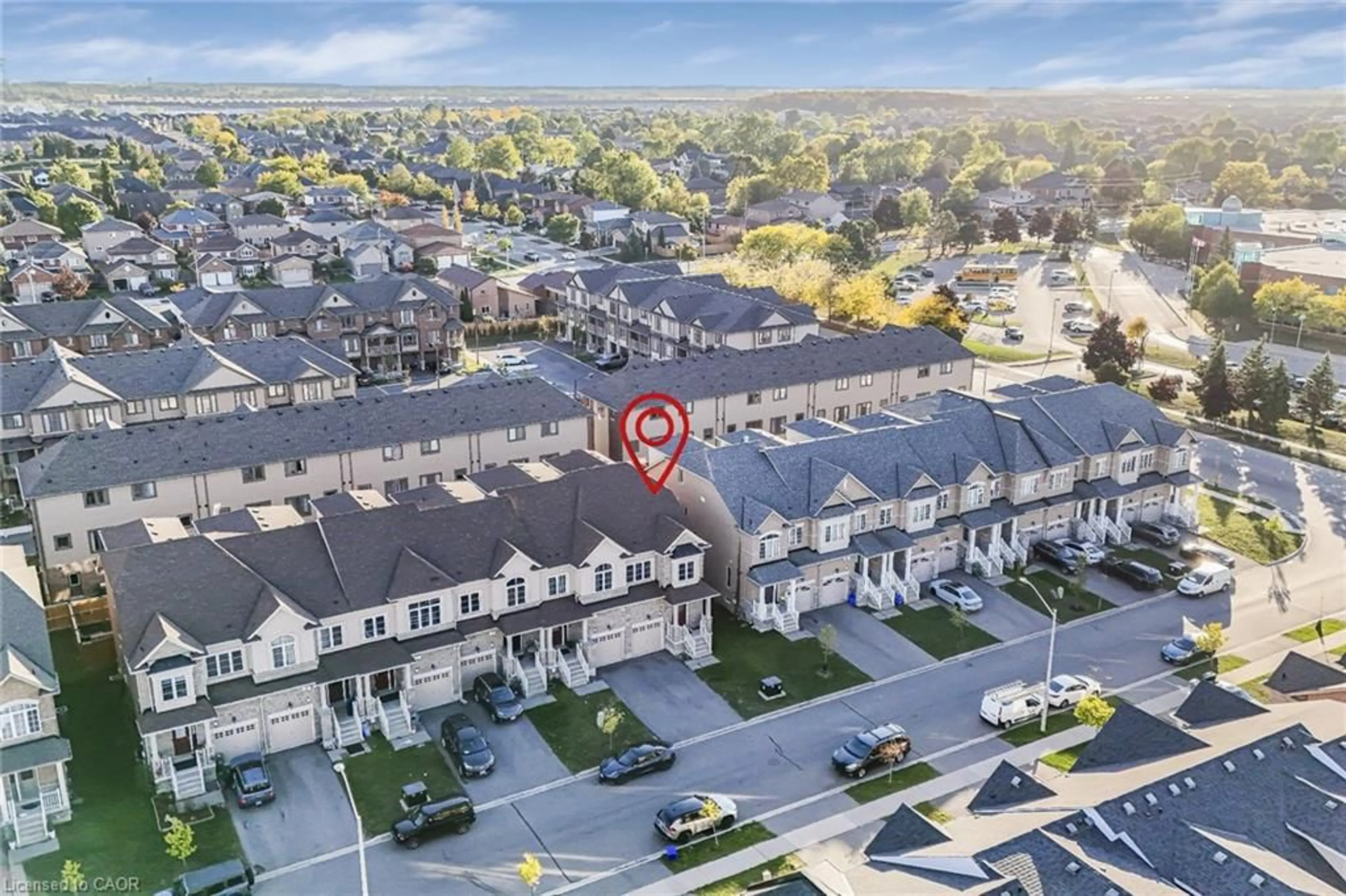 A pic from outside/outdoor area/front of a property/back of a property/a pic from drone, street for 18 Talence Dr, Hamilton Ontario L8J 0L2