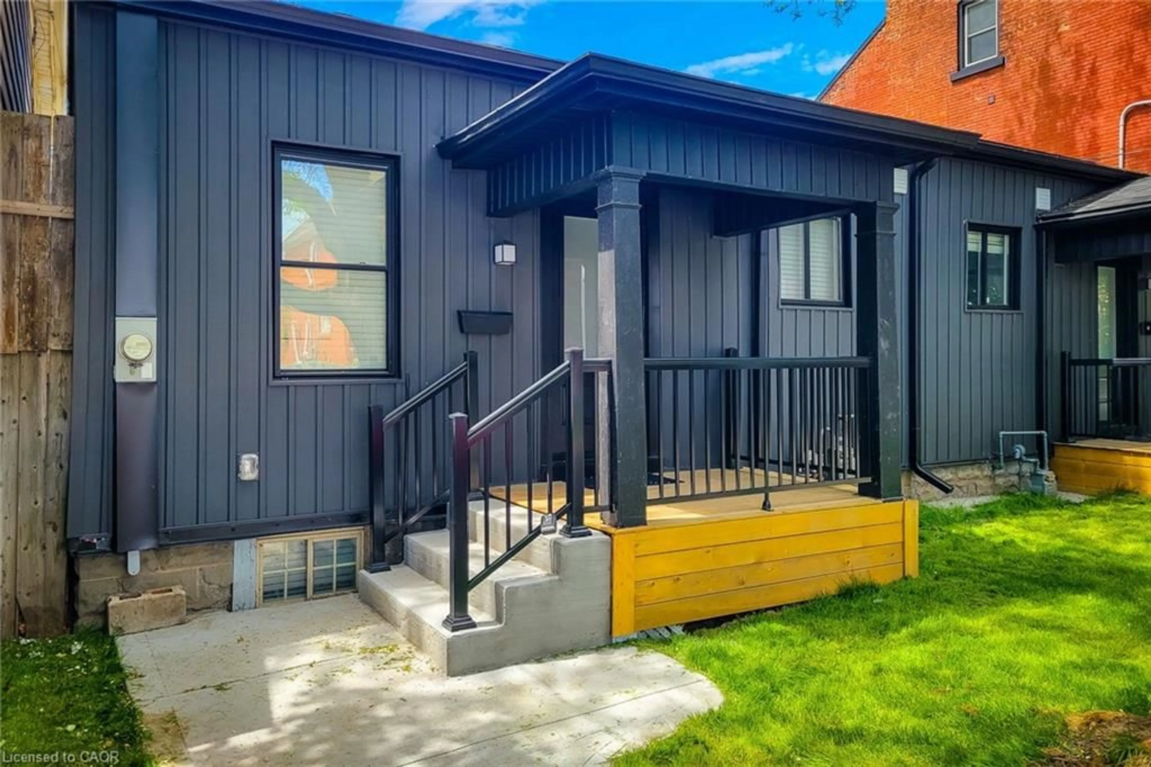 Patio, street for 51 West Ave, Hamilton Ontario L8L 5C1