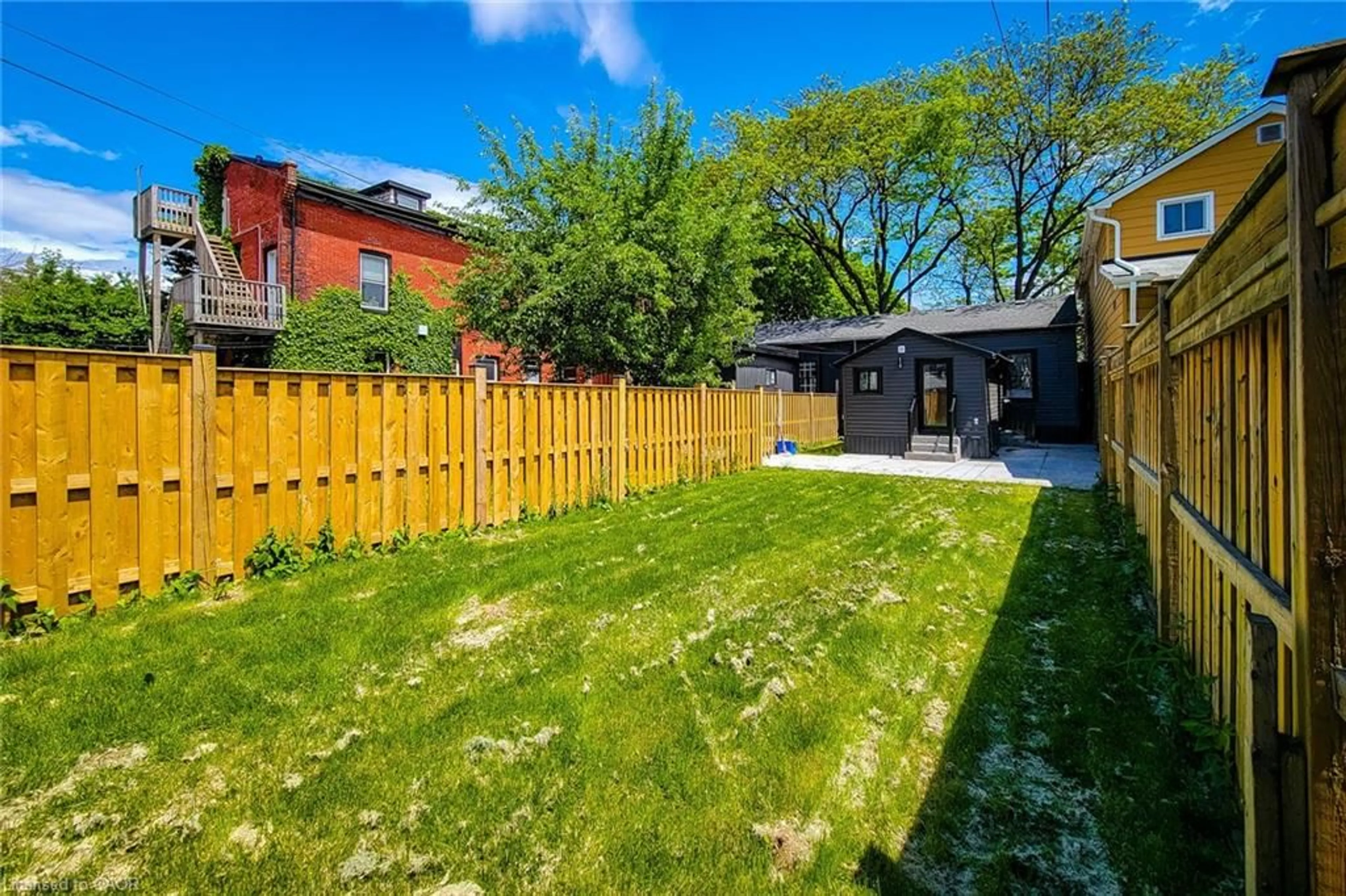 Patio, street for 51 West Ave, Hamilton Ontario L8L 5C1