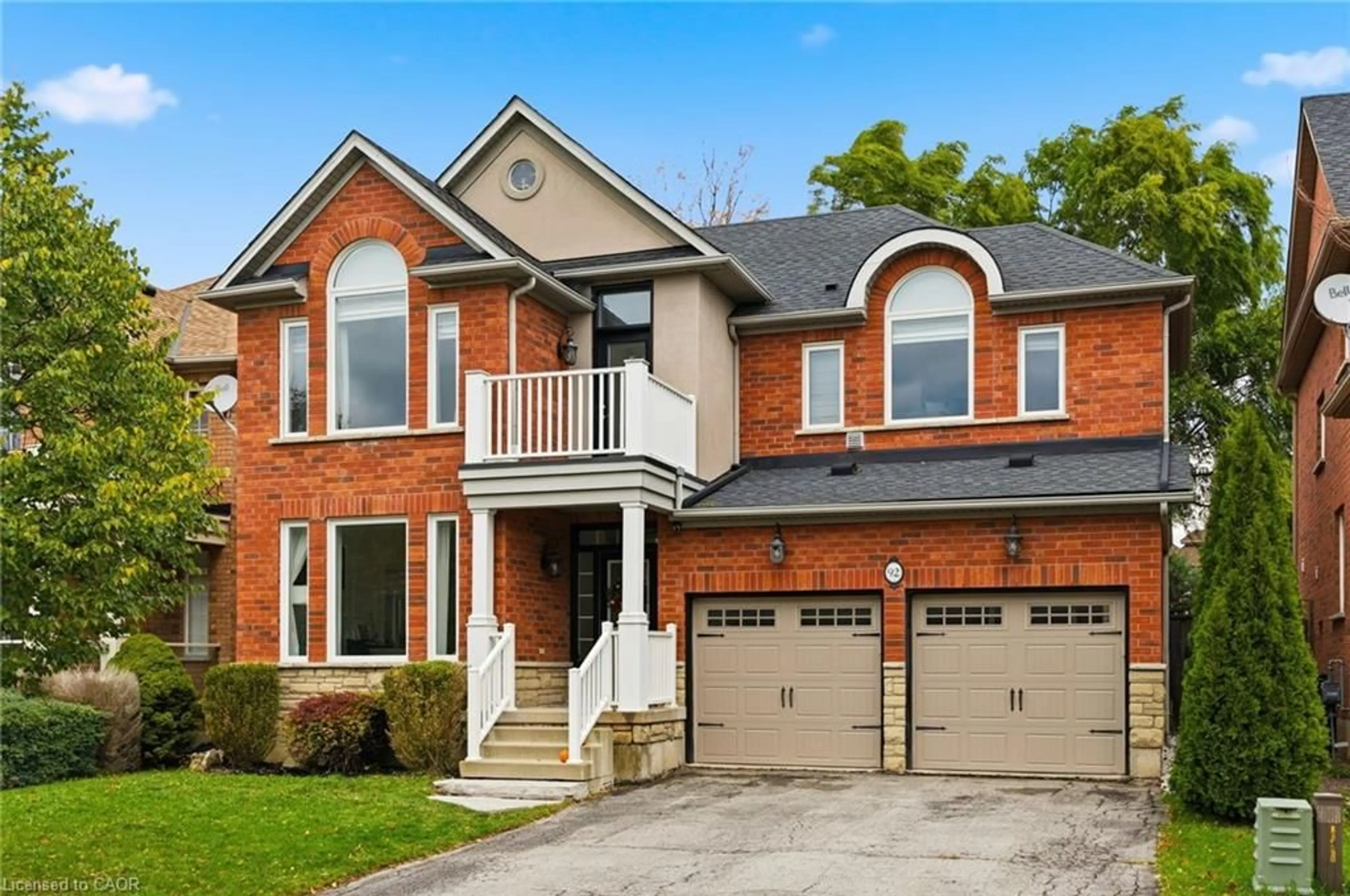 Home with brick exterior material, street for 92 Glenmeadow Cres, Stoney Creek Ontario L8E 6C2