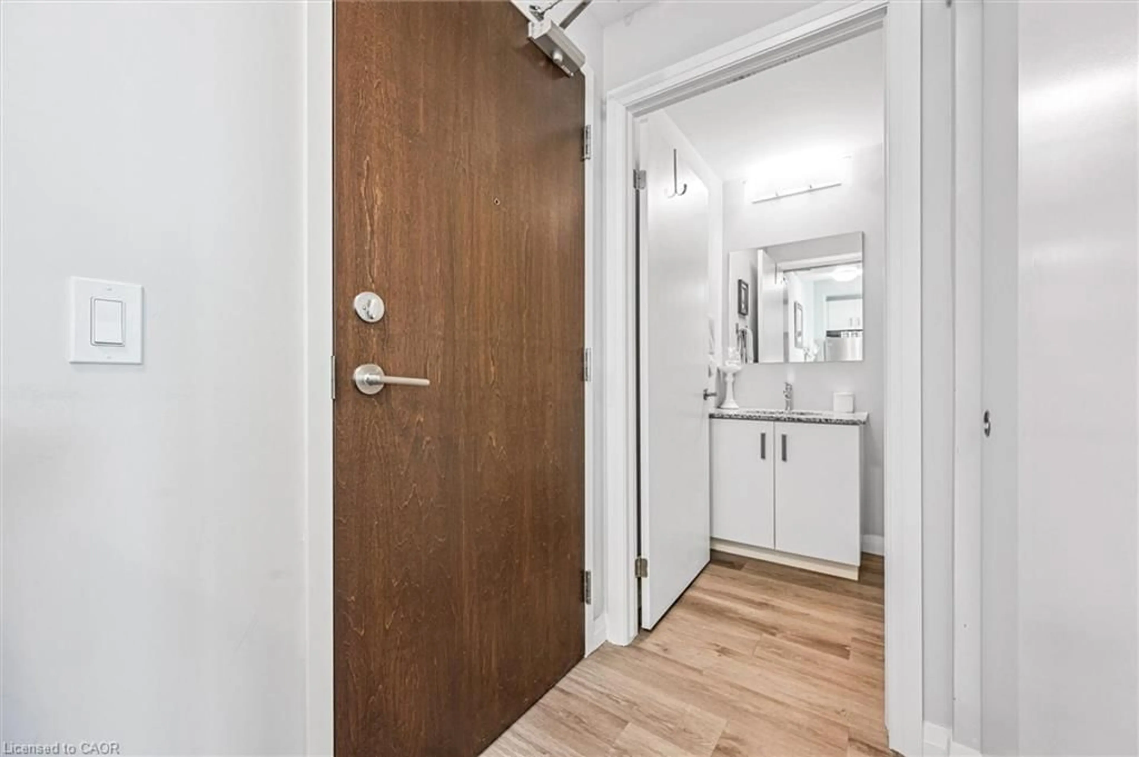 Indoor entryway for 108 Garment St #416, Kitchener Ontario N2G 0E2