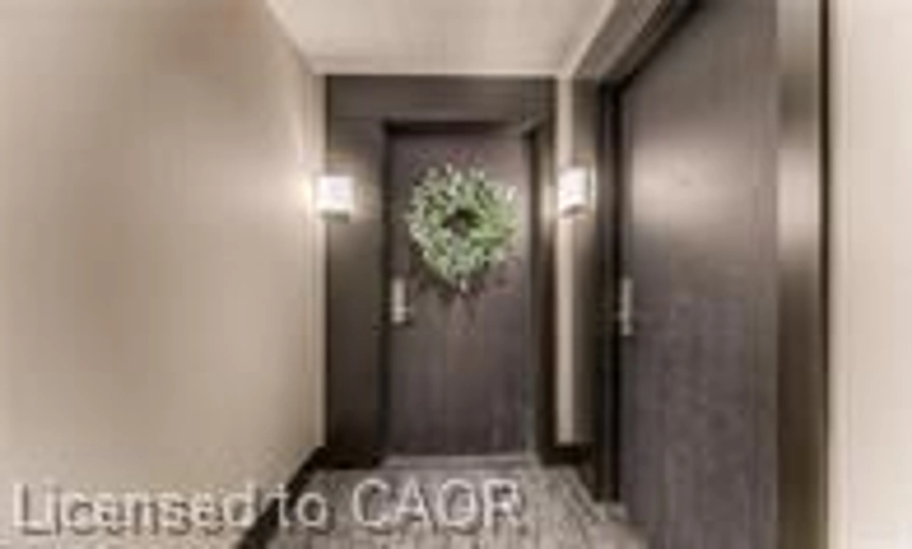 Indoor foyer for 55 Duke St #1308, Kitchener Ontario N2H 0C9