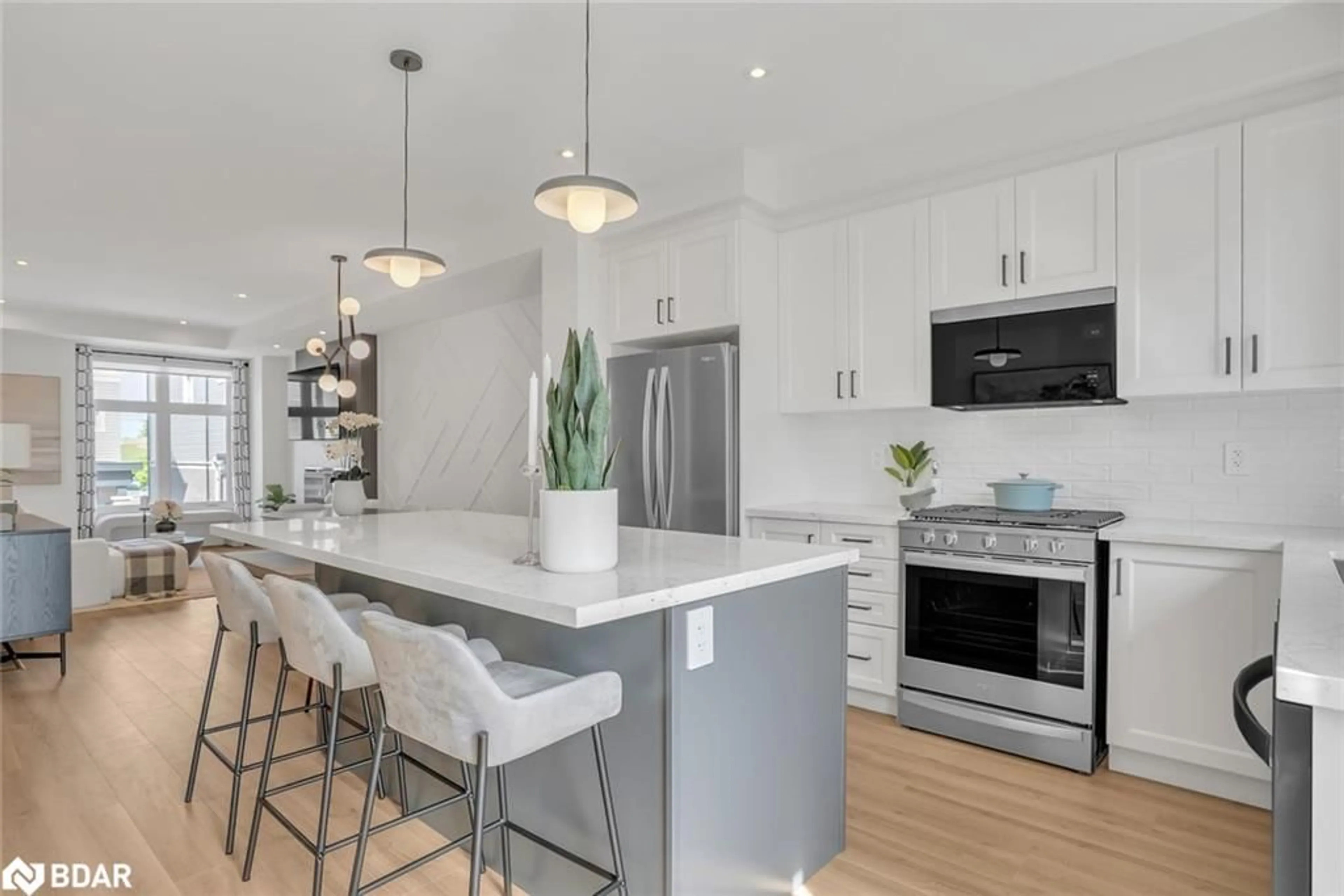 Open concept kitchen, unknown for 86 Brandon Cres, Tottenham Ontario L0G 1W0