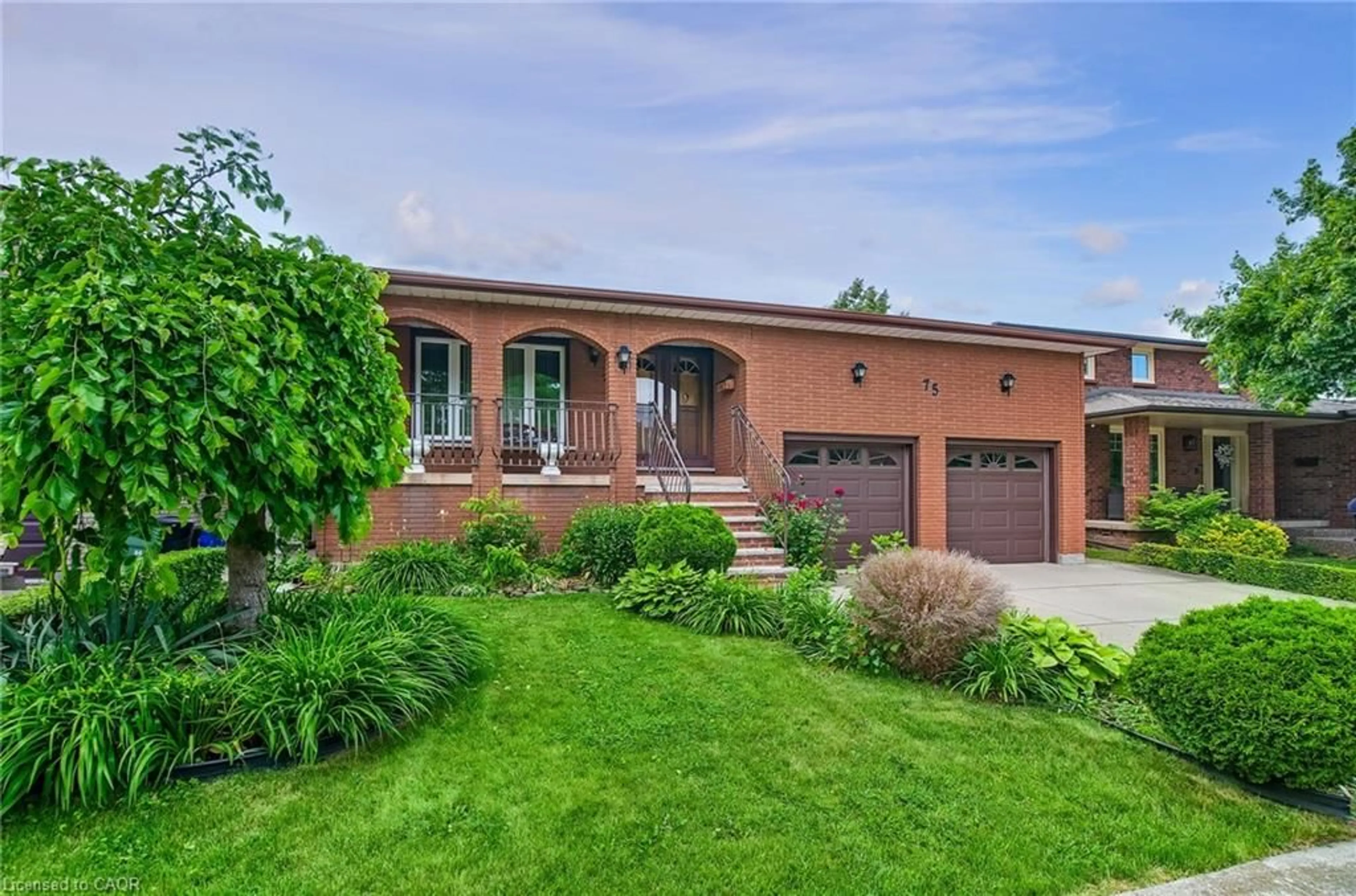 Home with brick exterior material, street for 75 President Dr, Stoney Creek Ontario L8G 4L7