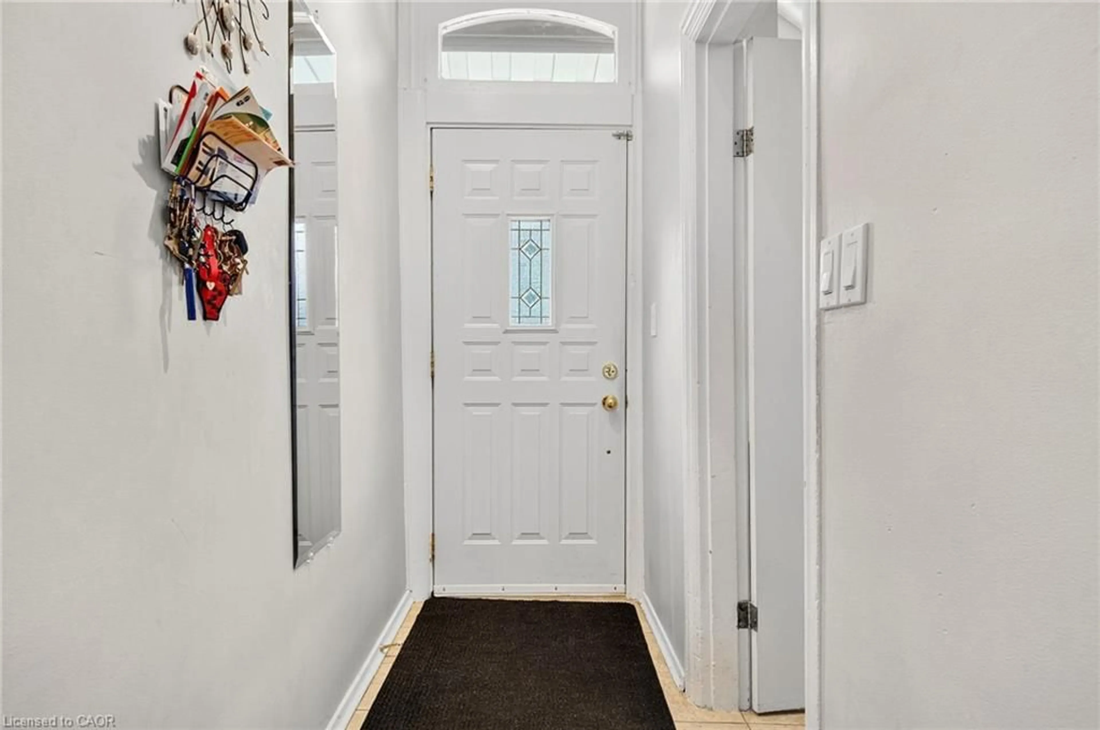 Indoor entryway for 79 Murray St, Hamilton Ontario L8L 3G1