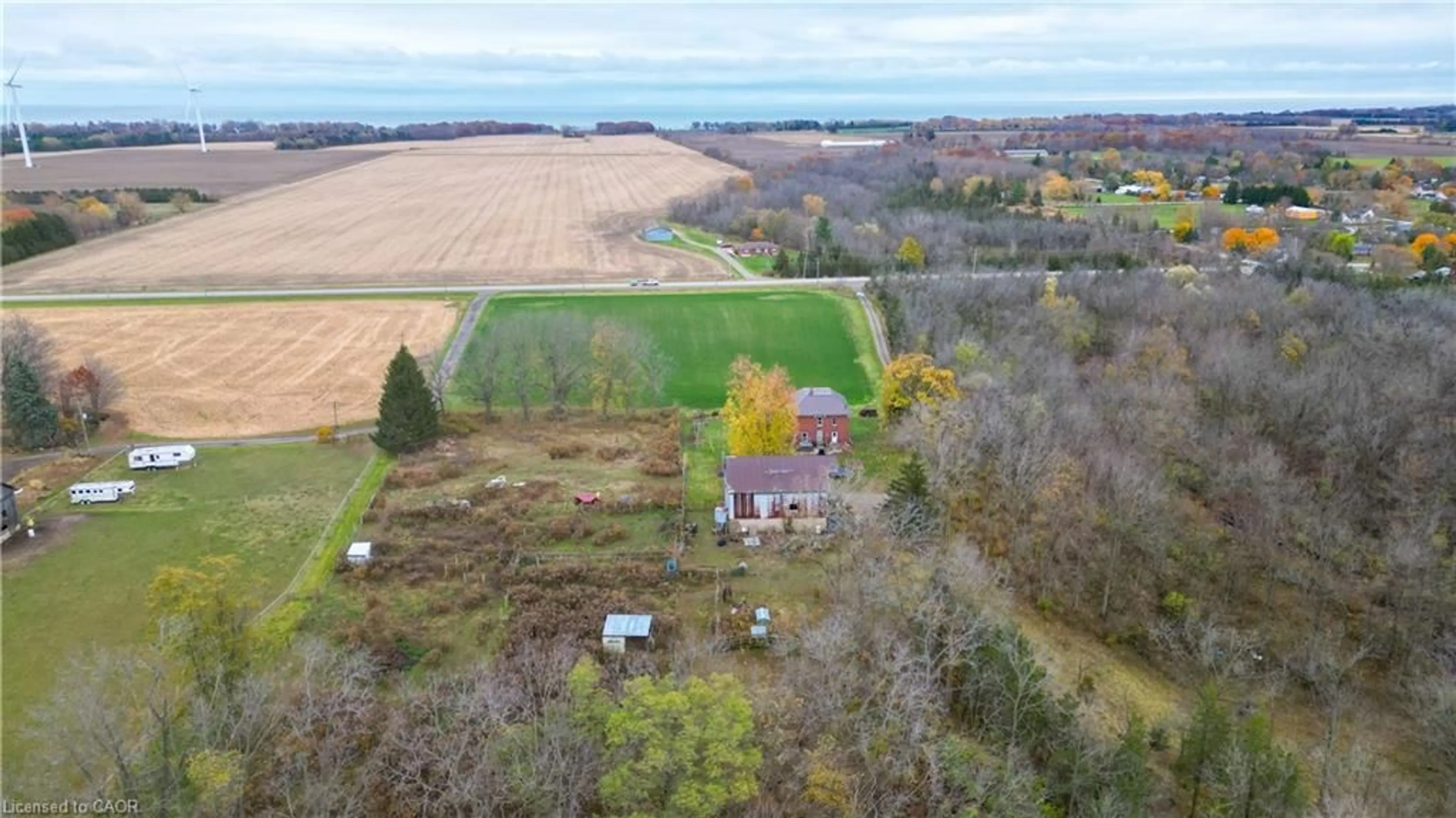 A pic from outside/outdoor area/front of a property/back of a property/a pic from drone, unknown for 12667 Talbot Trail, Ridgetown Ontario N0P 2C0