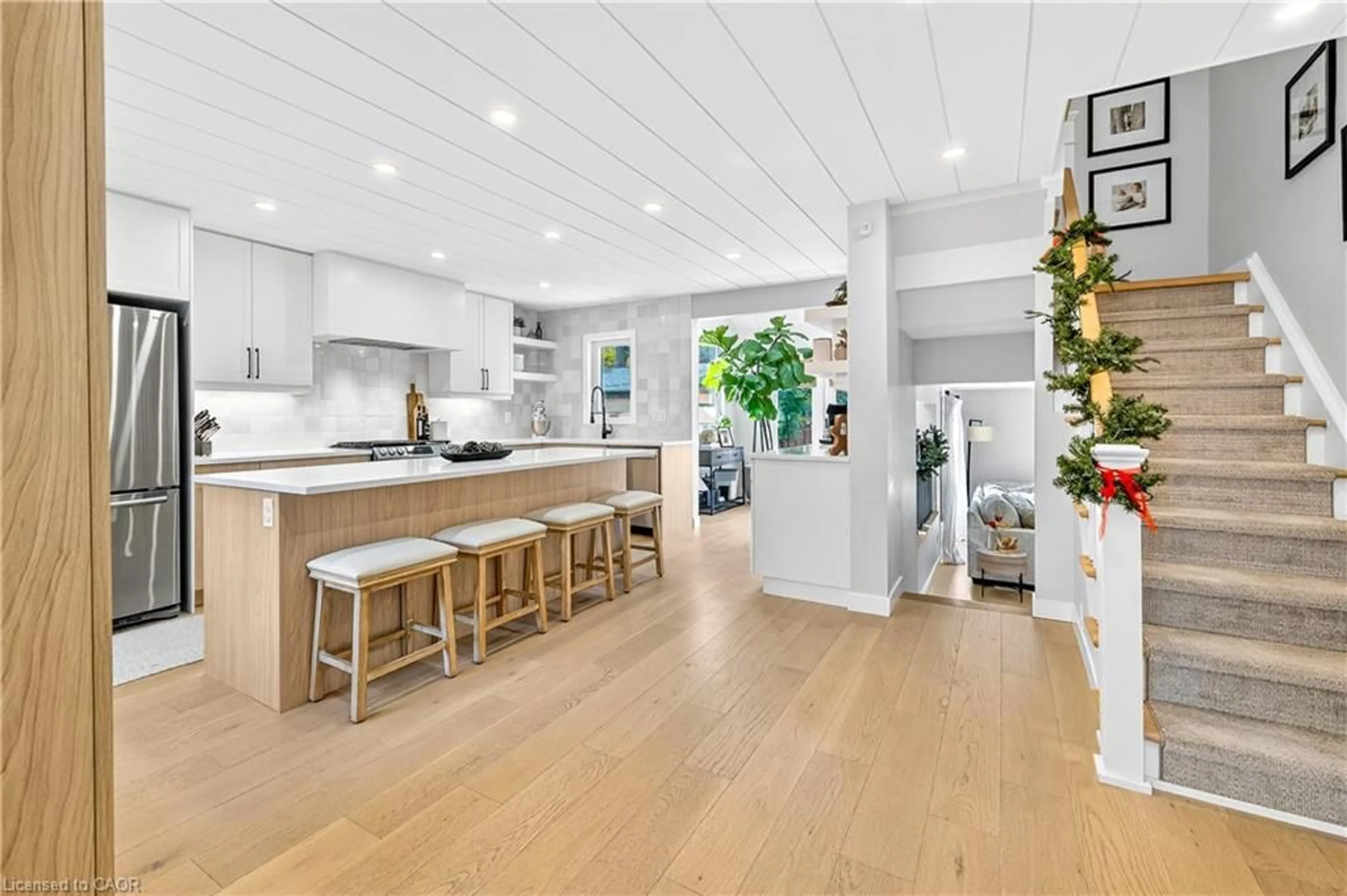 Open concept kitchen, unknown for 192 Central Dr, Hamilton Ontario L9G 2A4