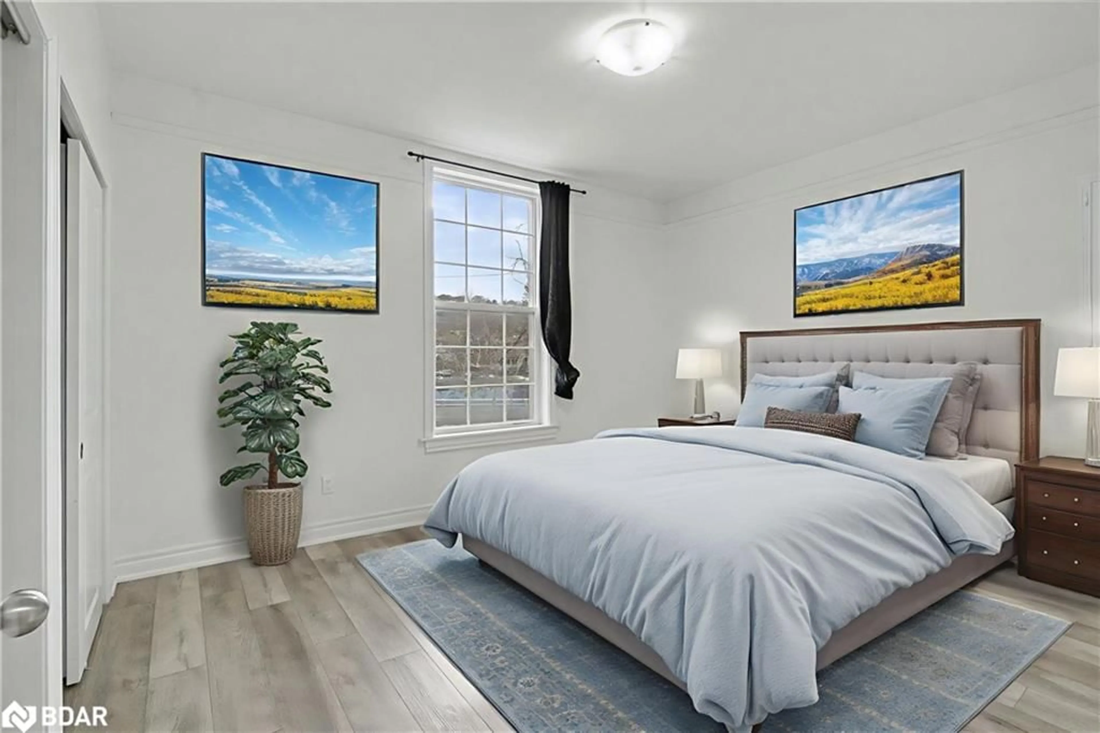 A pic of a room for 287 Hunter St, Hamilton Ontario L8P 1S2