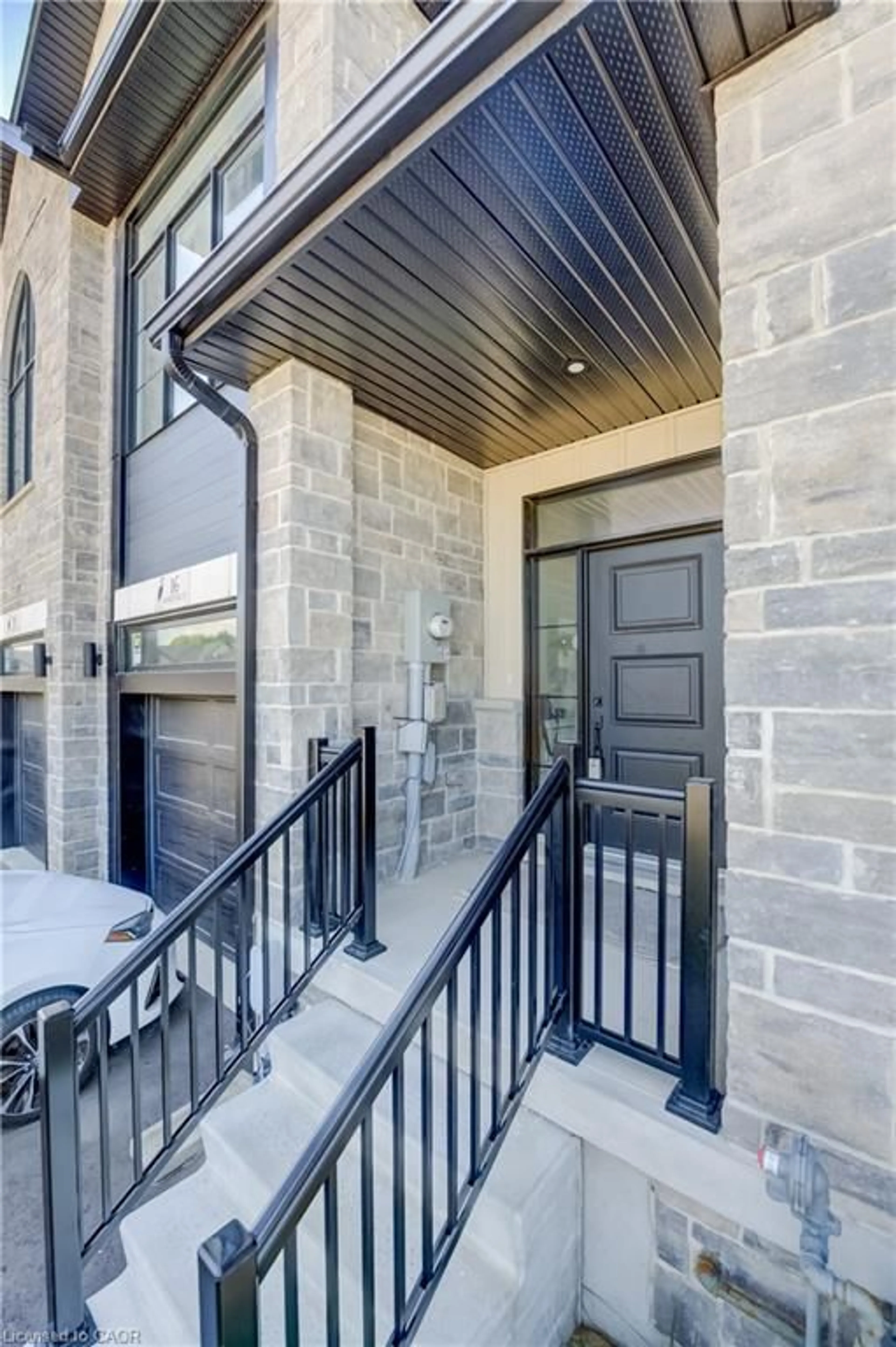 Indoor entryway for 16 Sandstone St, Cambridge Ontario N1S 4Y4