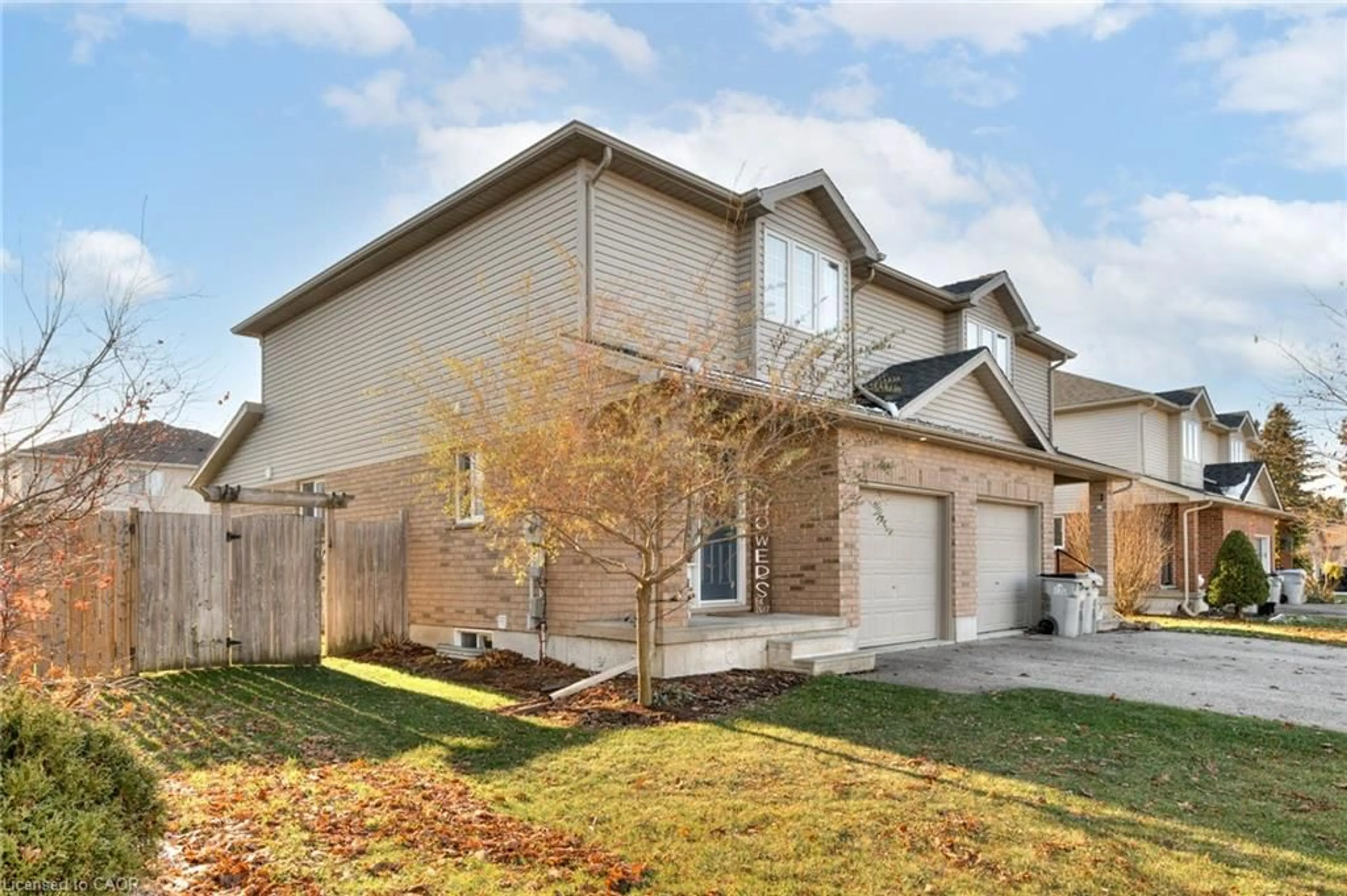 Home with brick exterior material, street for 462 Mowat St, Listowel Ontario N4W 0A4