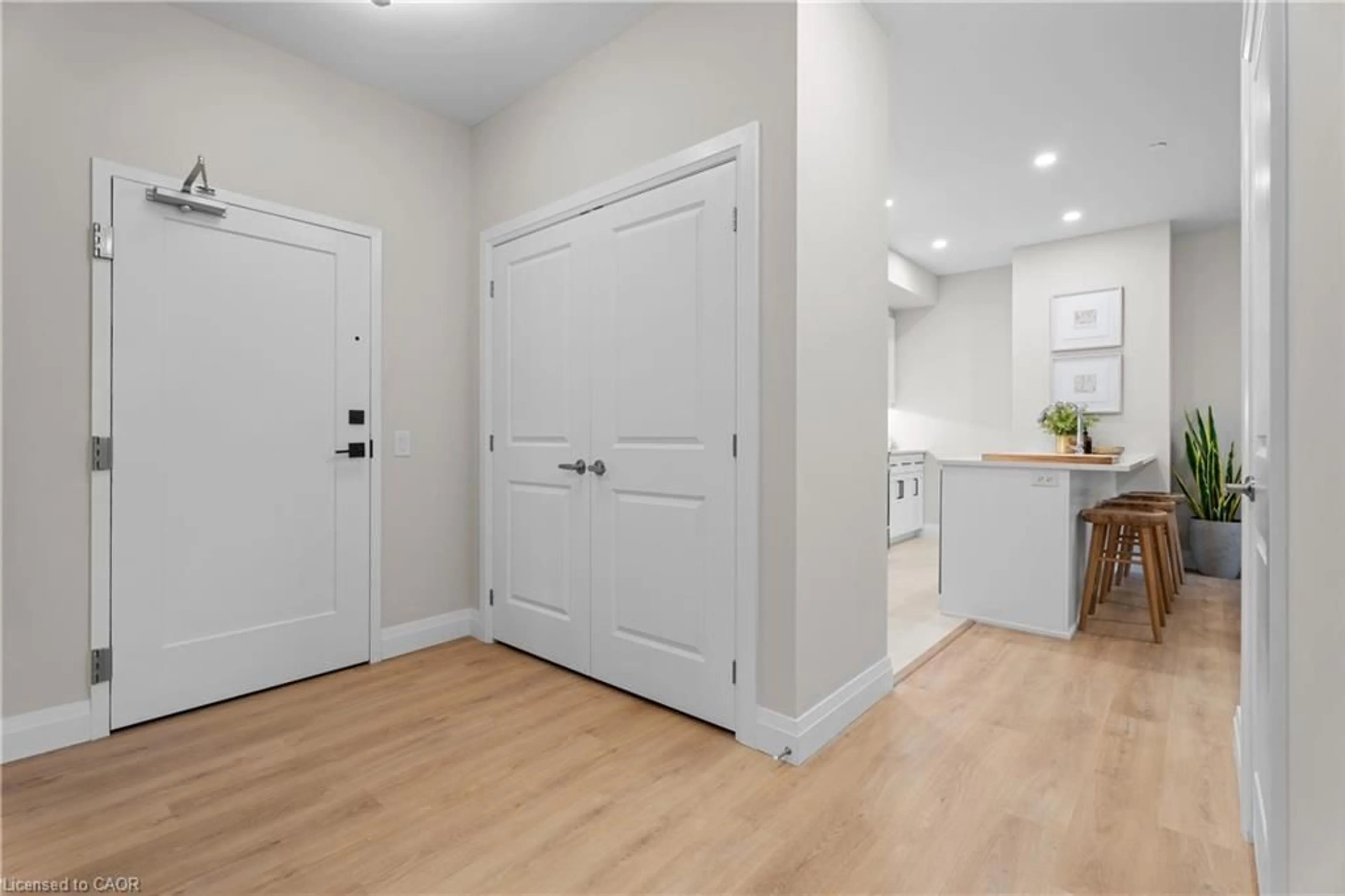 Indoor entryway for 1882 Gordon St #315, Guelph Ontario N1L 0P4