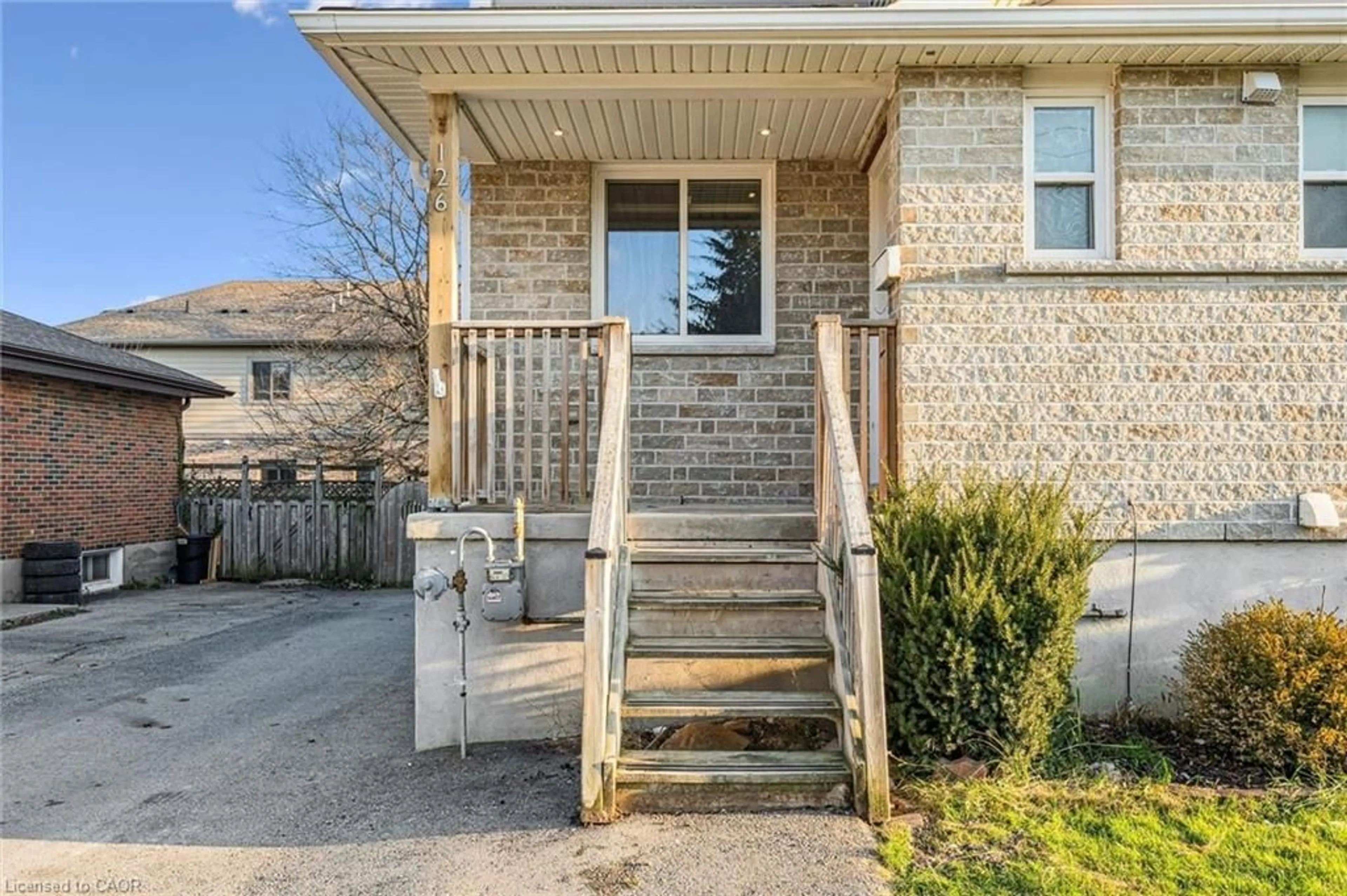 Unknown for 126 Forfar St, Fergus Ontario N1M 1B2