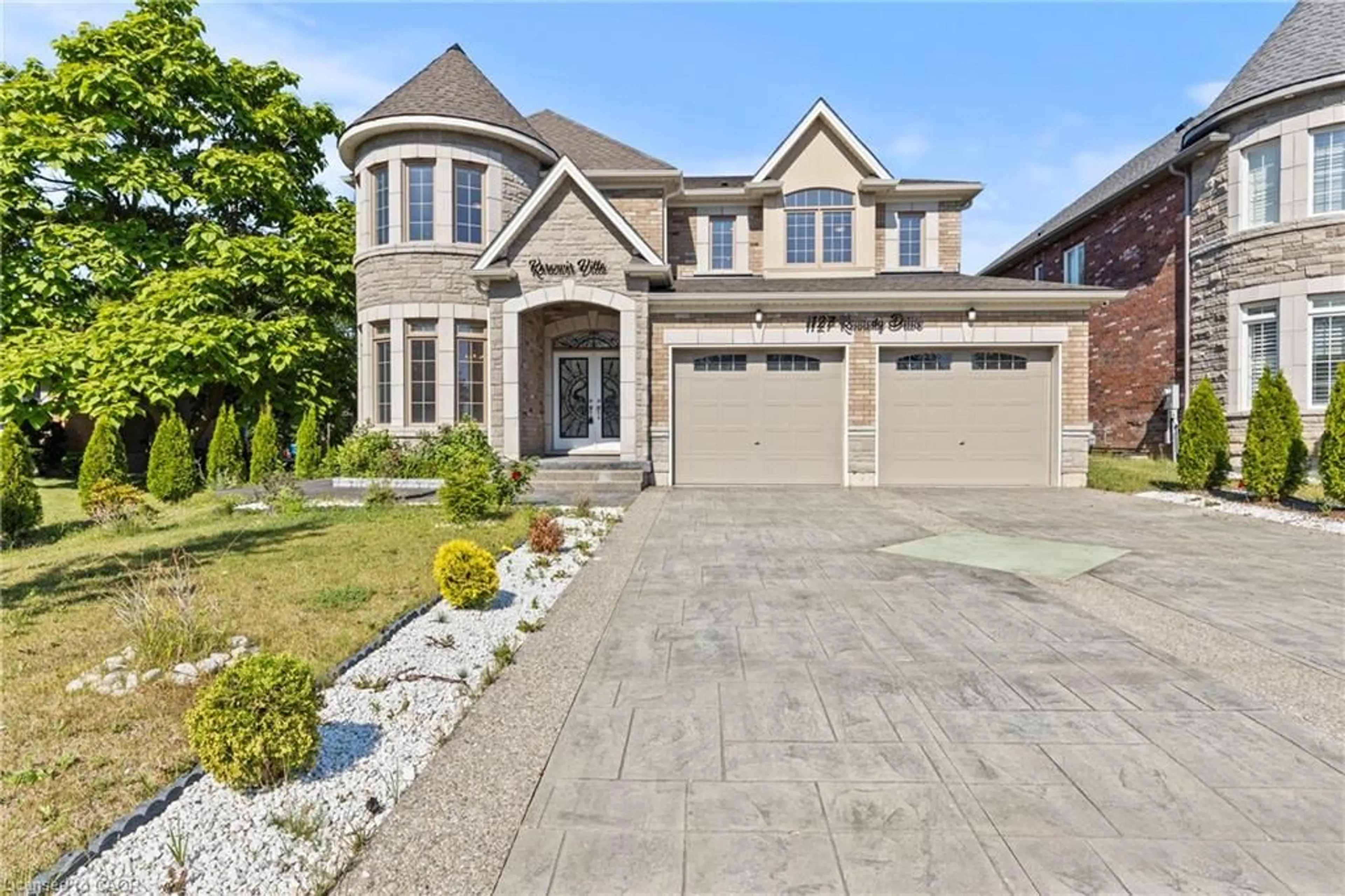 Home with brick exterior material, street for 1127 Kennedy Dr, Fort Erie Ontario L2A 0C8