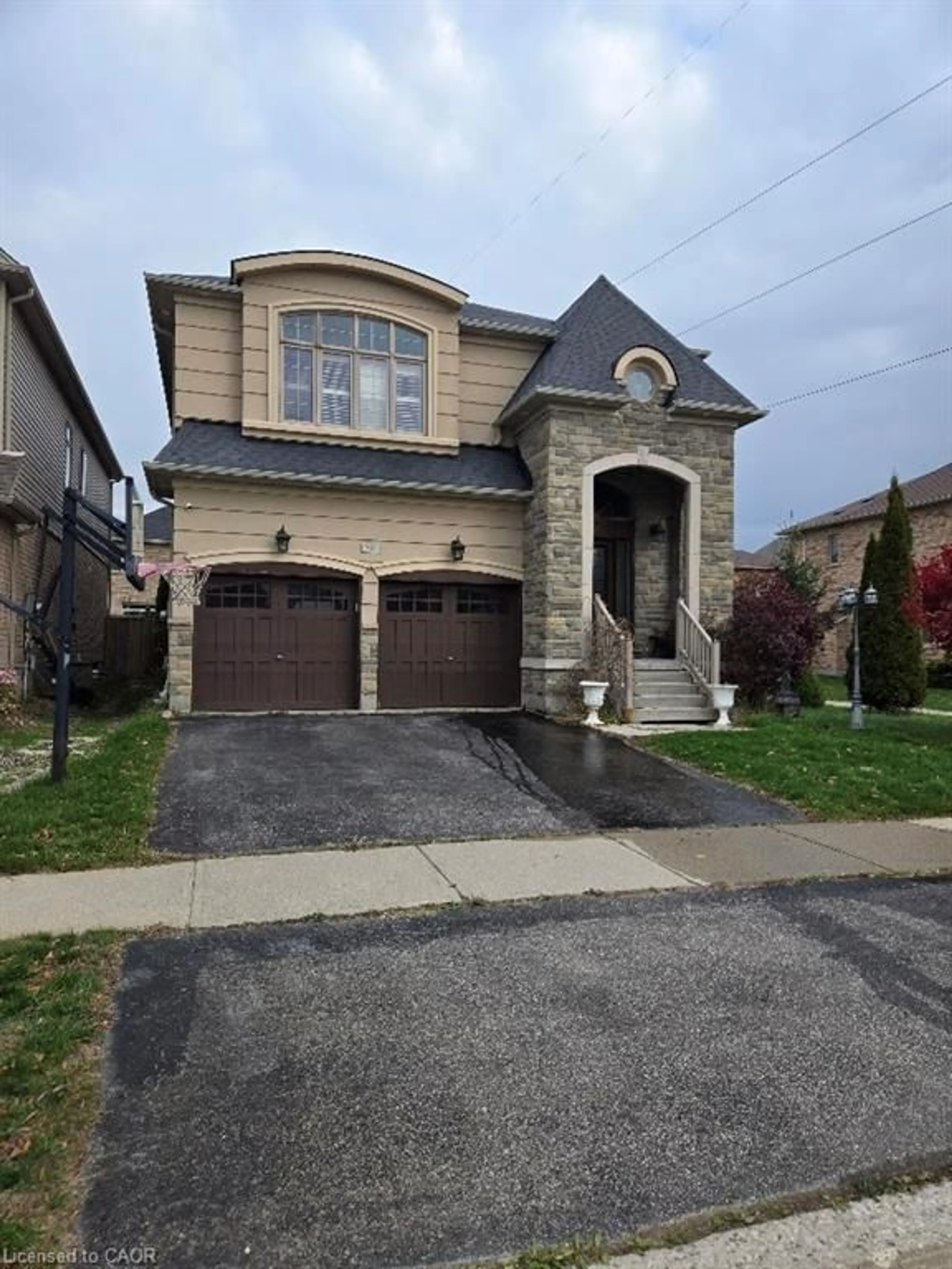 Home with brick exterior material, street for 548 Wasaga Cres, Waterloo Ontario N2V 2Y7