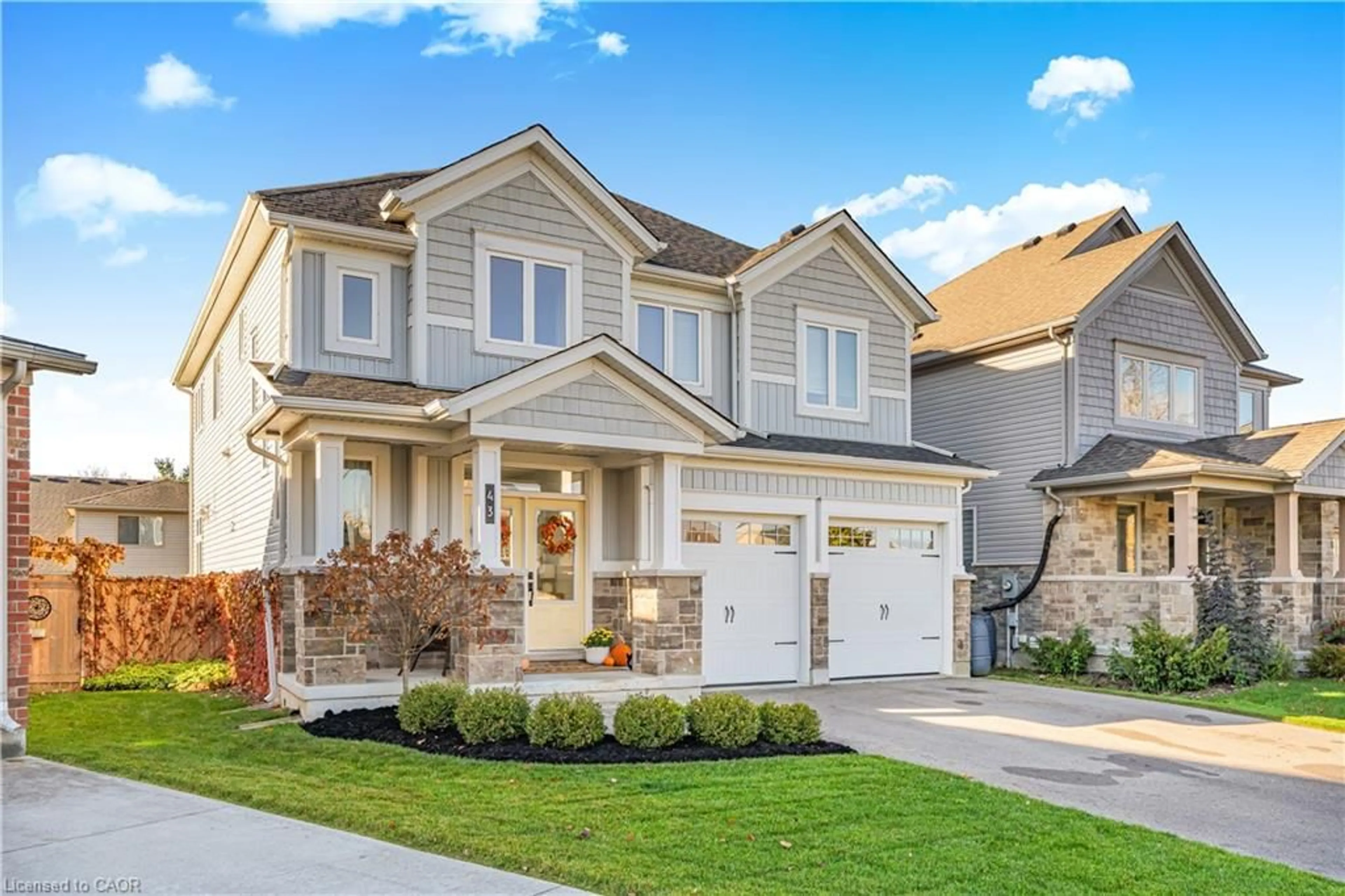 Home with brick exterior material, street for 43 Zaduk Crt, Conestogo Ontario N0B 1N0