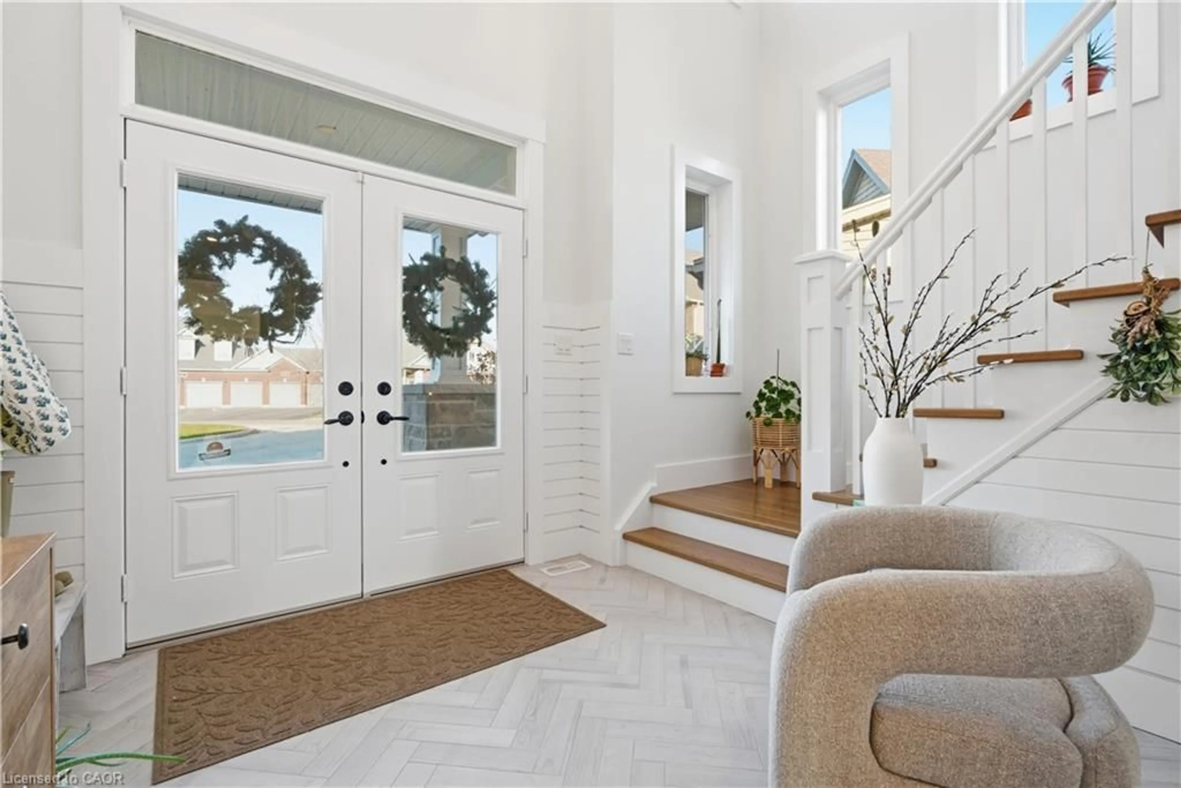 Indoor entryway for 43 Zaduk Crt, Conestogo Ontario N0B 1N0