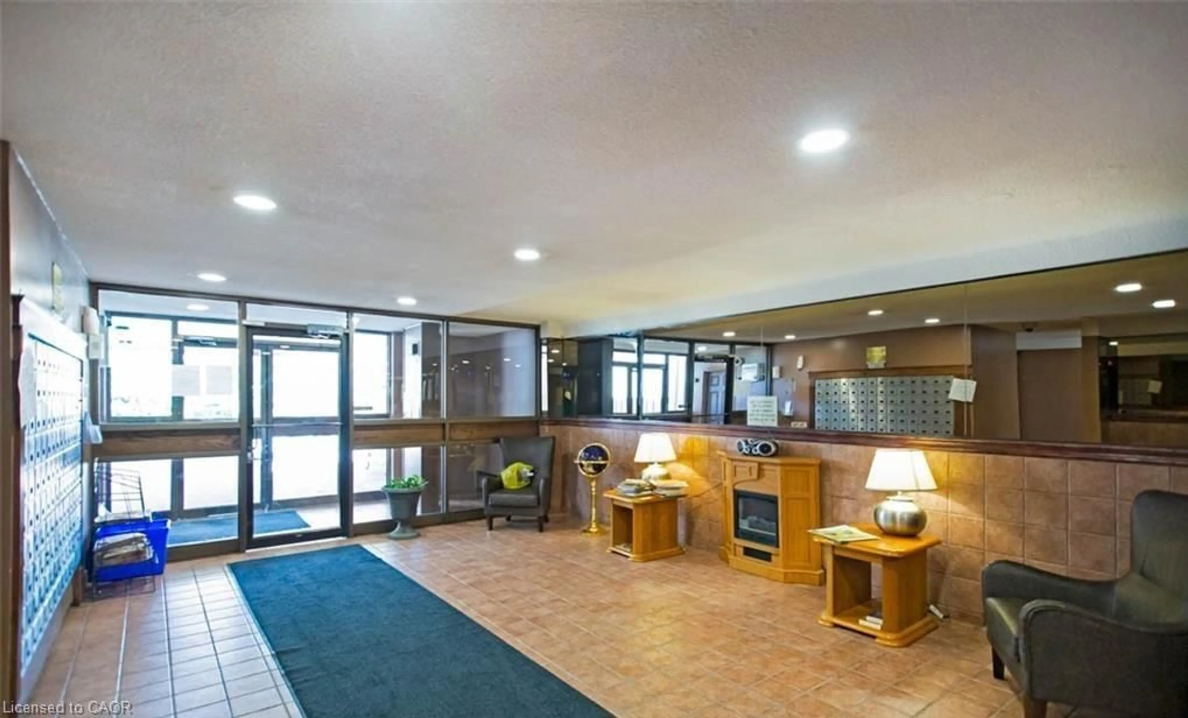 Lobby for 15 Albright Rd #602, Hamilton Ontario L8K 5J2