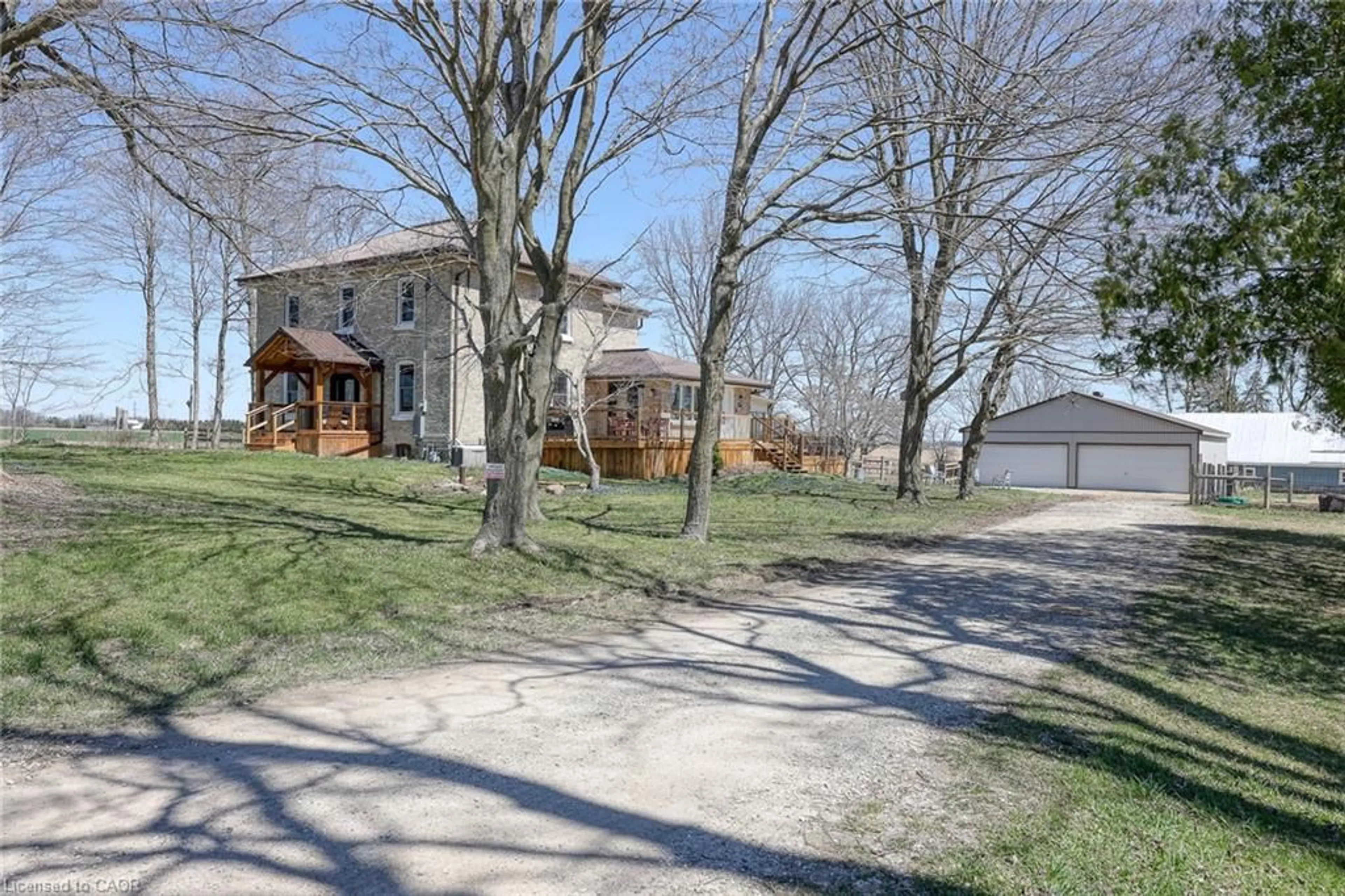 A pic from outside/outdoor area/front of a property/back of a property/a pic from drone, unknown for 3892 Lewis Rd, Mossley Ontario N0L 1V0