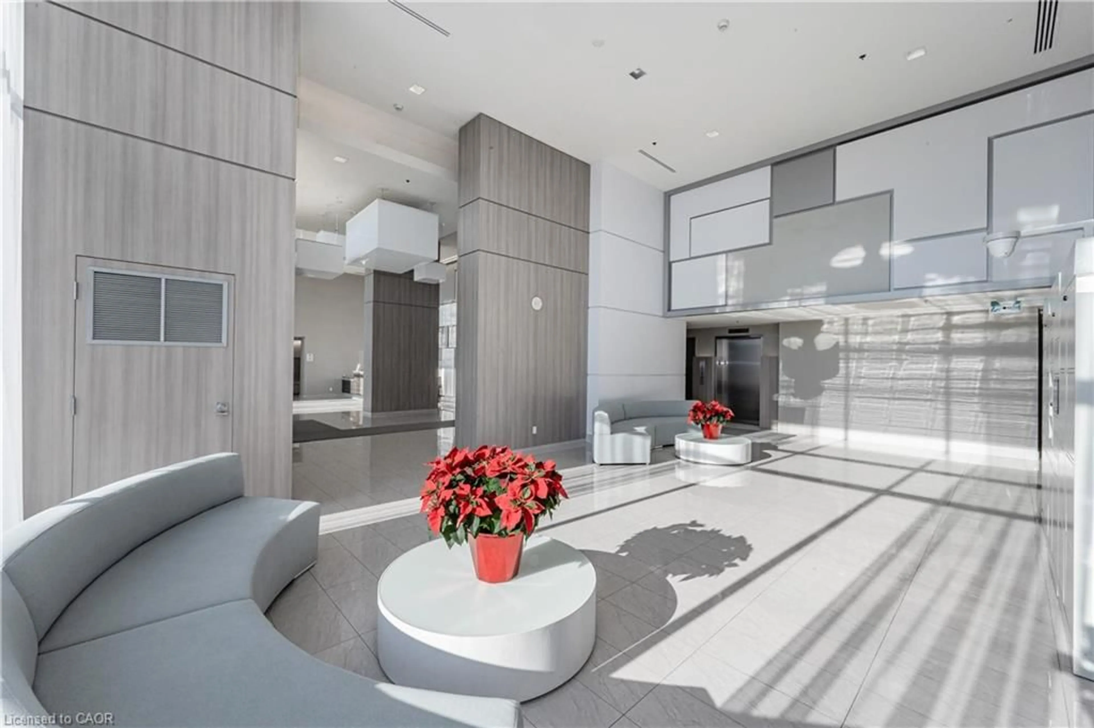 Lobby for 2081 Fairview St #1008, Burlington Ontario L7R 0E4