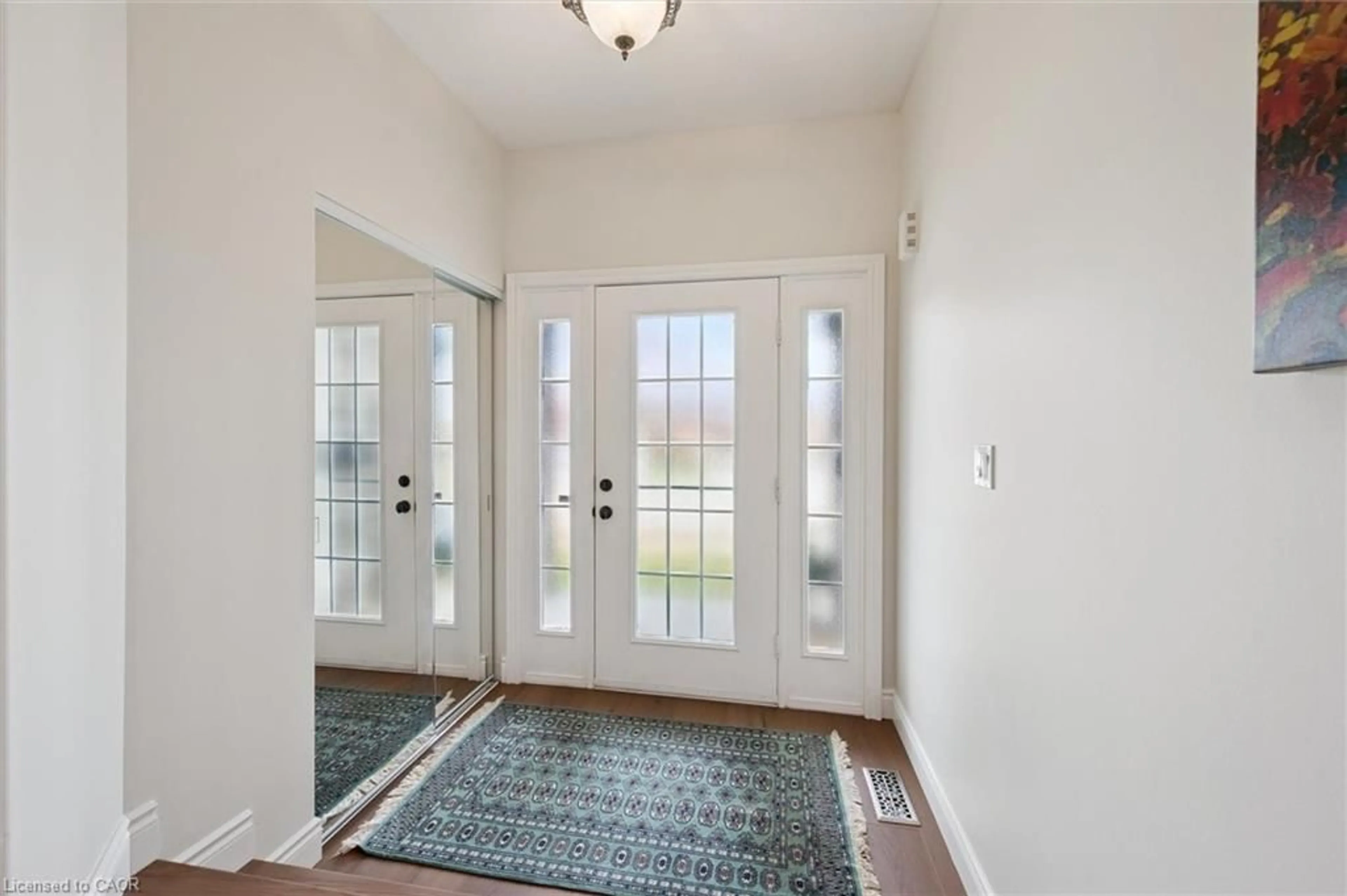 Indoor entryway for 442 Chesapeake Dr, Waterloo Ontario N2K 4B8