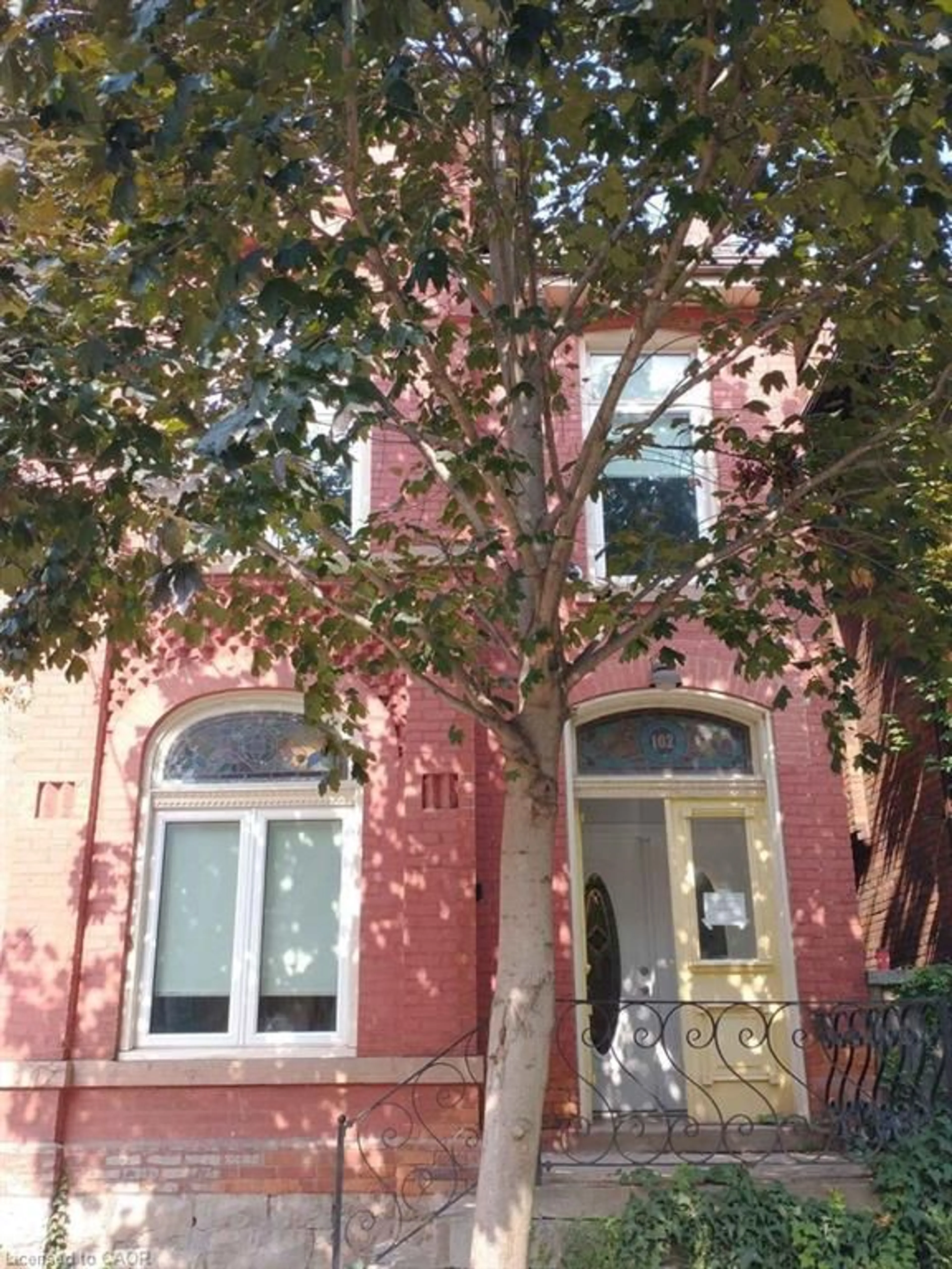 Home with brick exterior material, street for 102 Grant Ave, Hamilton Ontario L8N 2X7