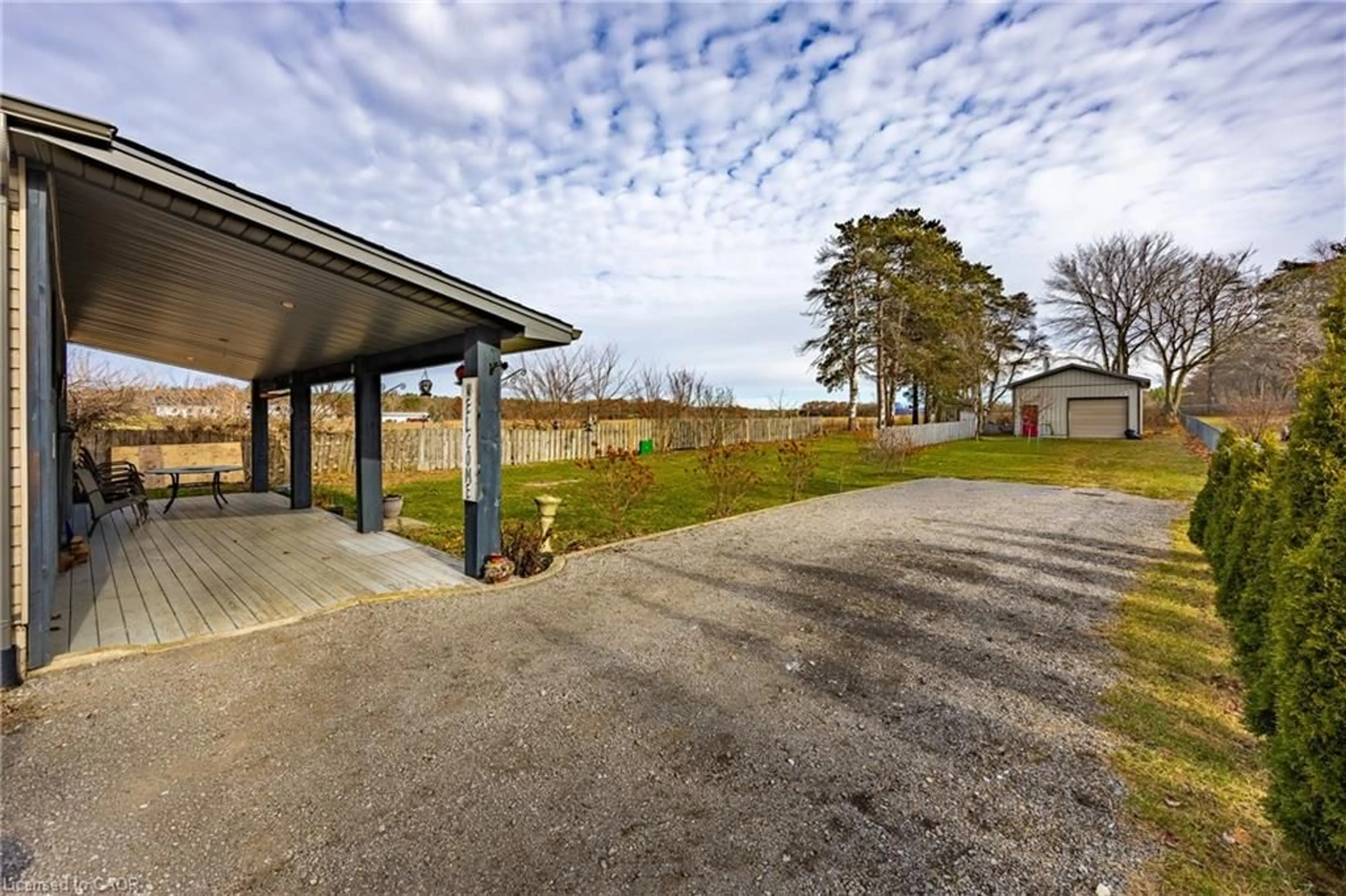 A pic from outside/outdoor area/front of a property/back of a property/a pic from drone, building for 1538 Forestry Farm Rd, Langton Ontario N0E 1G0