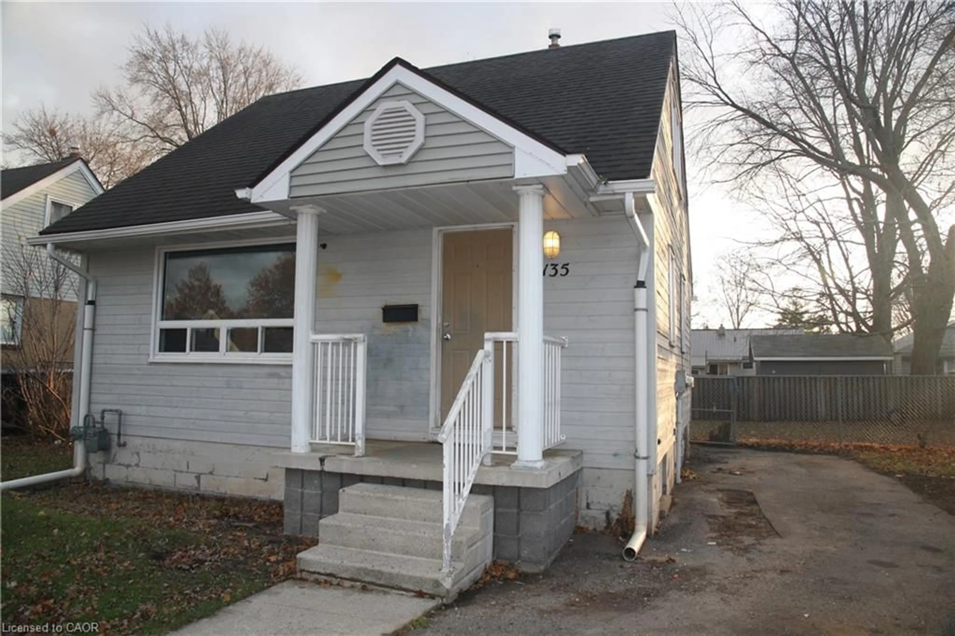 Unknown for 135 Elizabeth Cres, Dunnville Ontario N1A 2P2