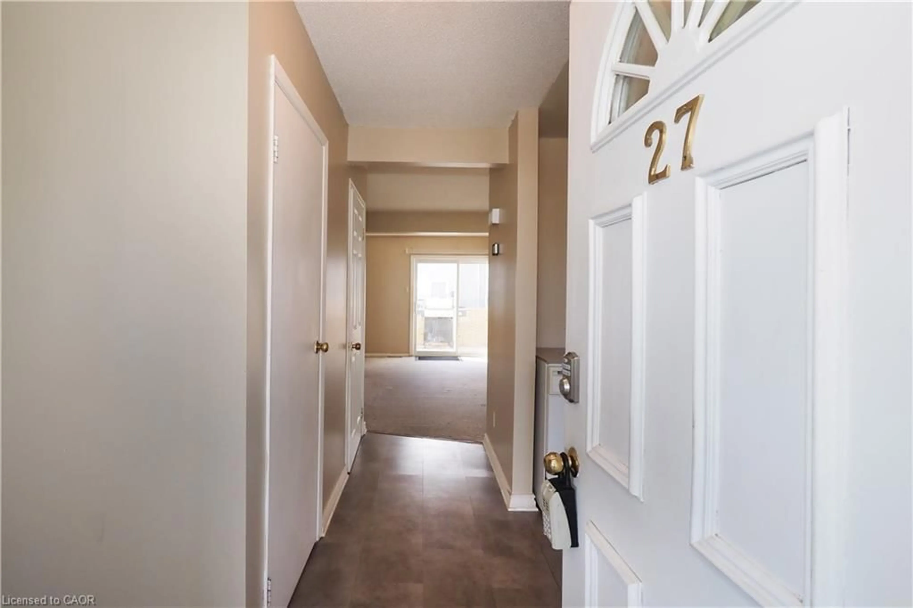 Indoor entryway for 255 Northlake Dr, Waterloo Ontario N2V 1Z2