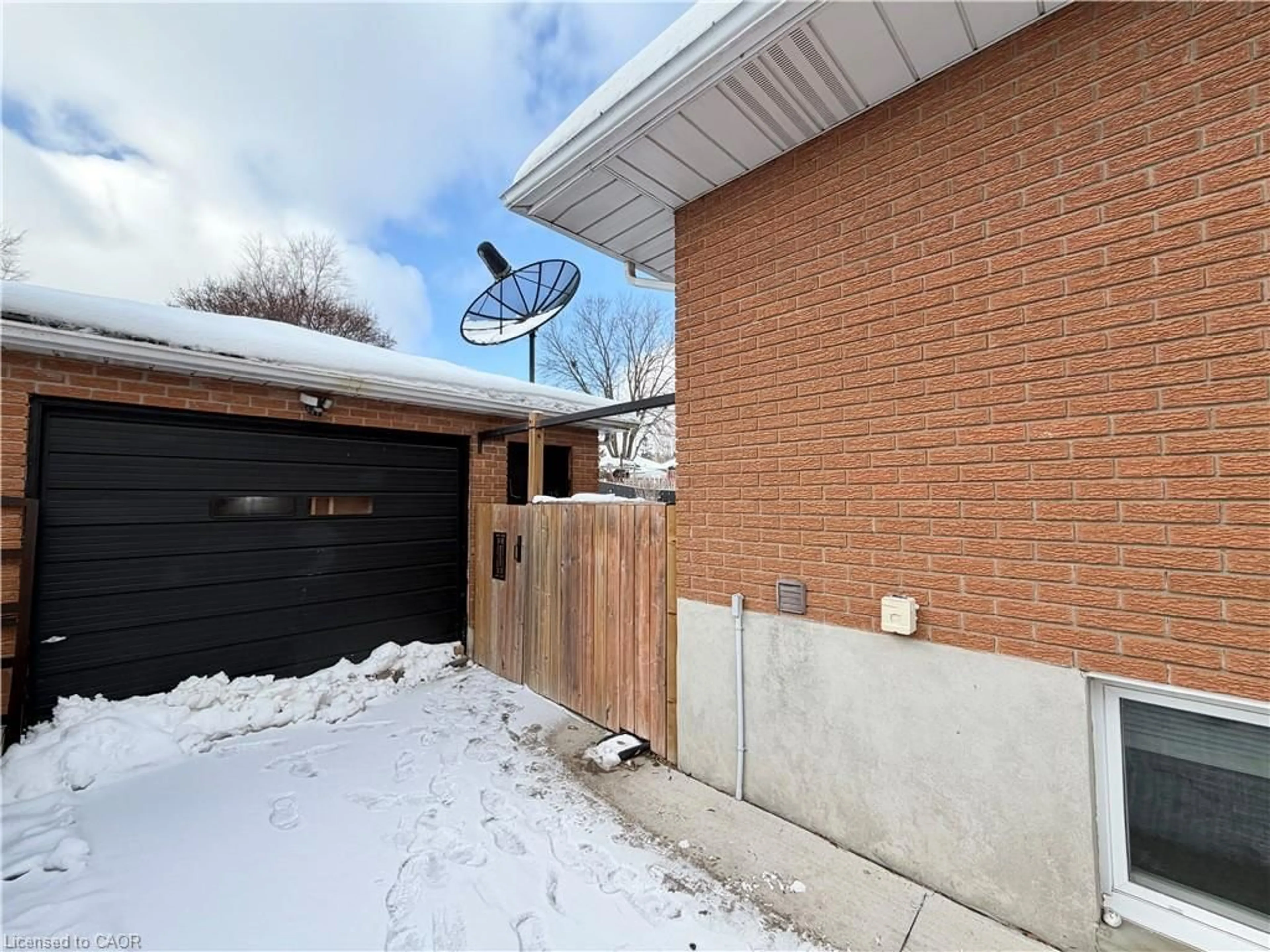 Home with brick exterior material, street for 66 Chalmers St, Cambridge Ontario N1R 6A6