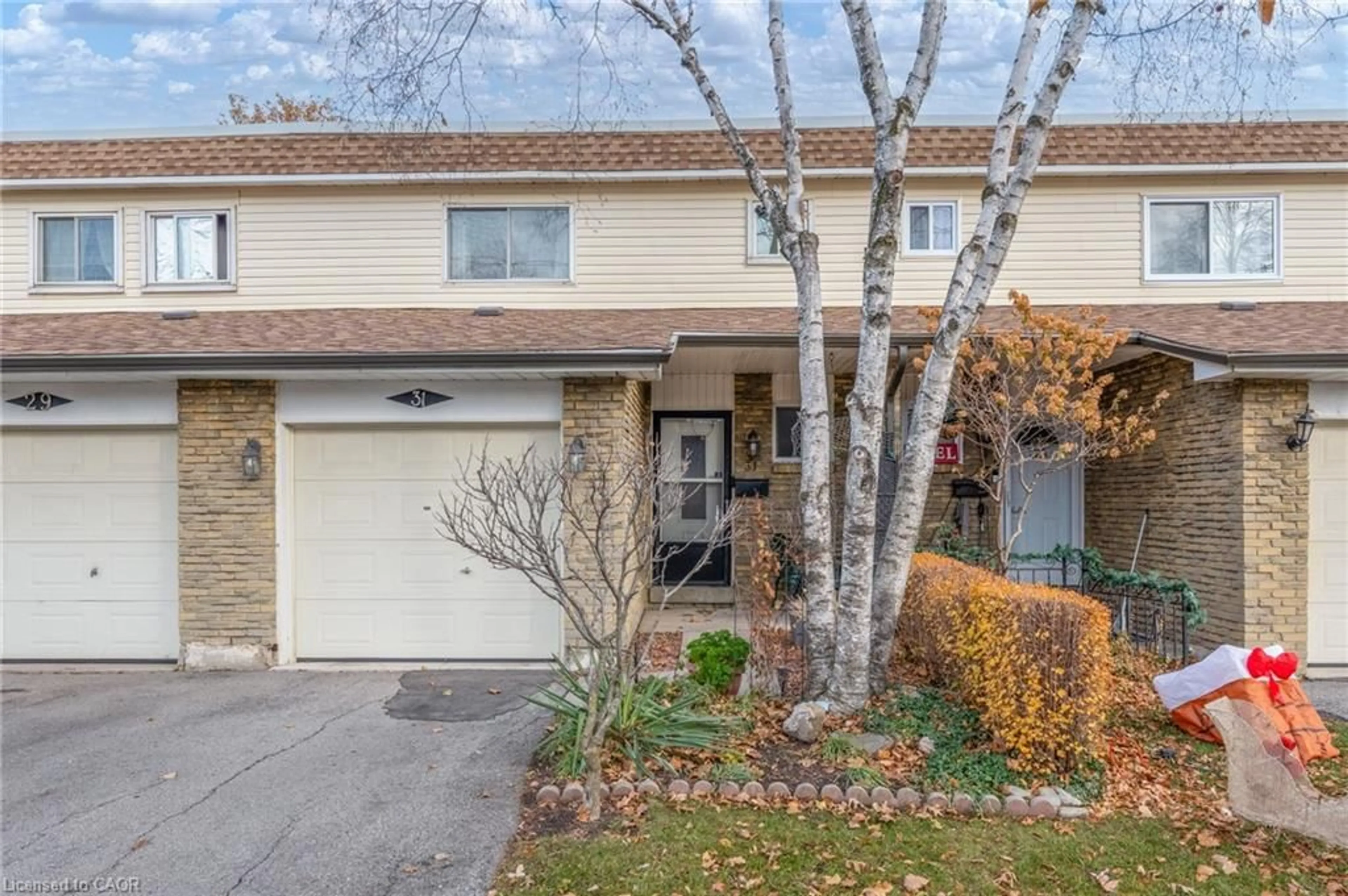 Unknown for 31 Bryna Ave, Hamilton Ontario L9A 4W9