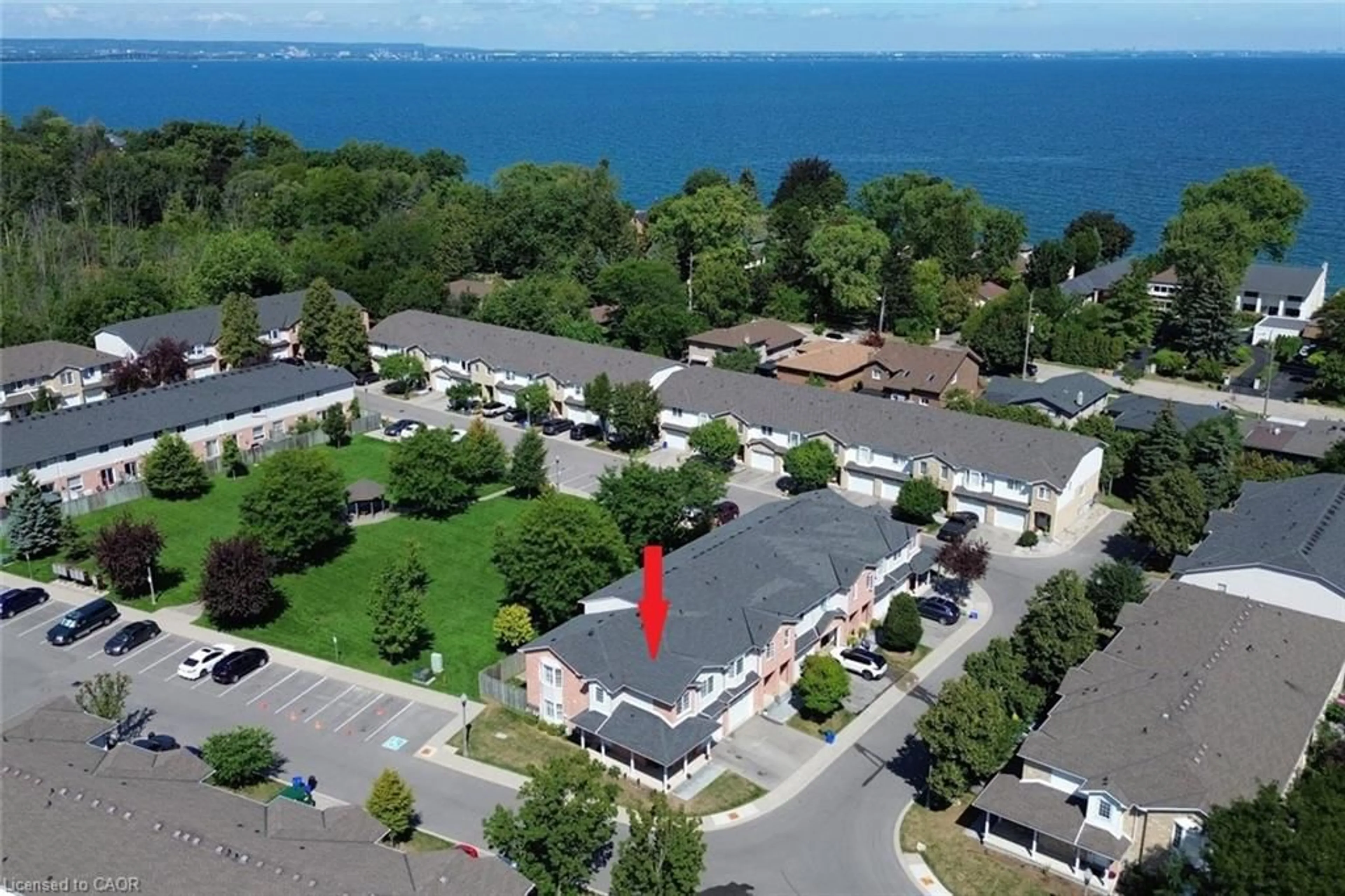 A pic from outside/outdoor area/front of a property/back of a property/a pic from drone, water/lake/river/ocean view for 485 Green Rd #37, Stoney Creek Ontario L8E 6A7